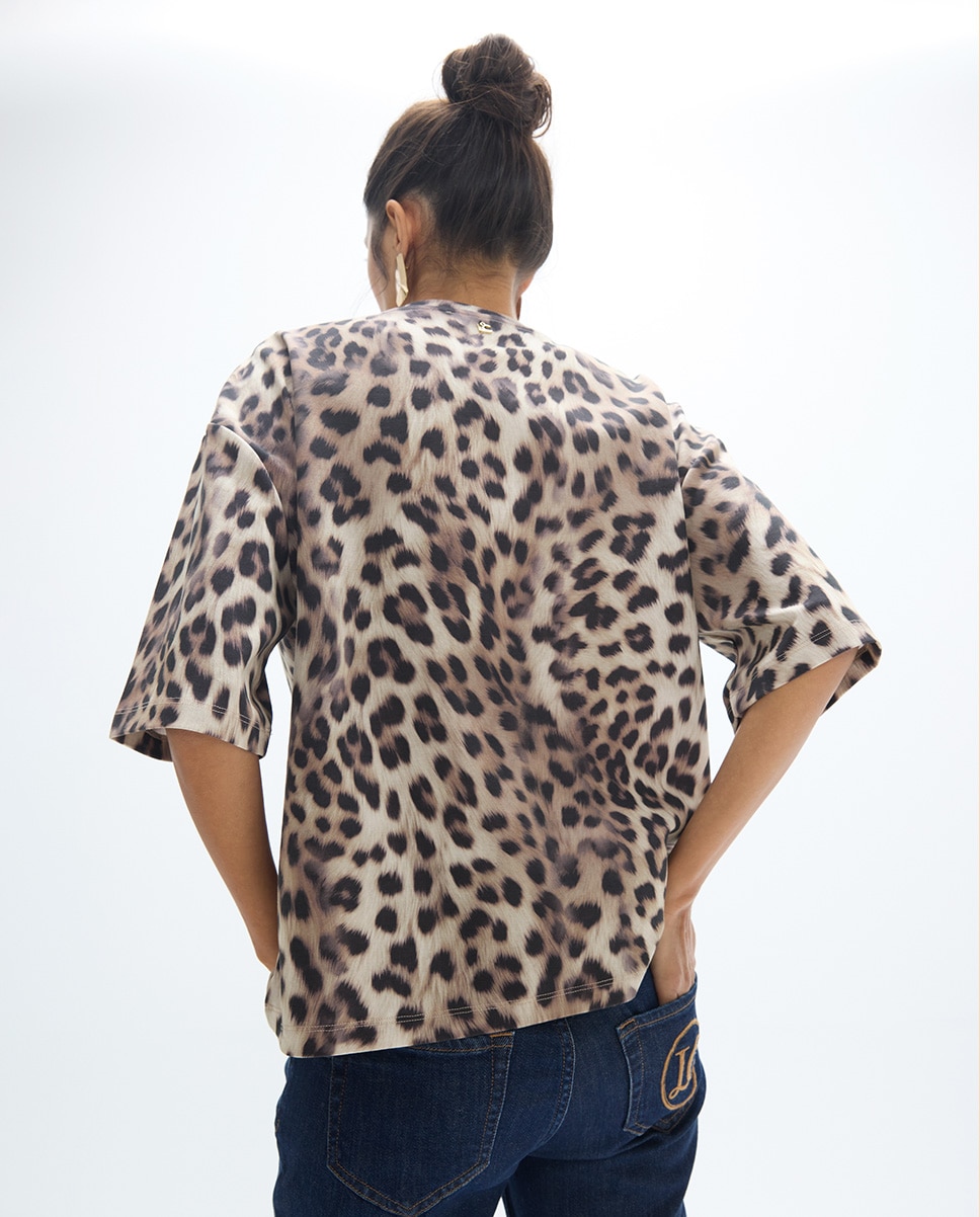 Camiseta de mujer cuello caja fit estampado leopardo - Lola Casademunt - Multicolor Multicolor-5