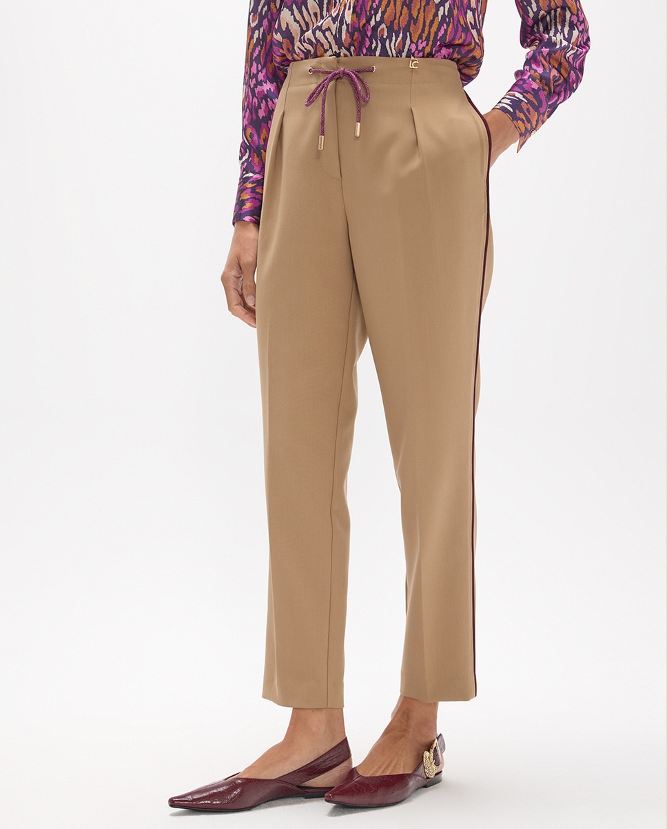 Pantalón jogger de mujer con cuerda cinturilla y piping lateral - Lola Casademunt - Caramelo Caramelo-3