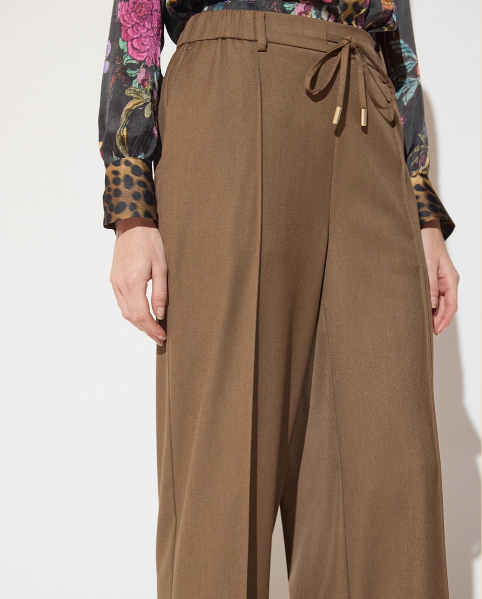 Pantalón de vestir de mujer tipo sastre con goma en cinturilla - Lola Casademunt - Marrón Marrón-2