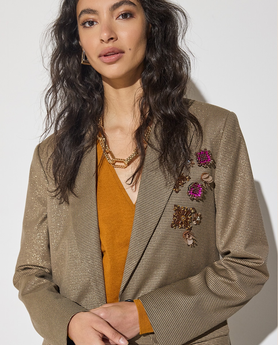 Americana de mujer pata de gallo lúrex con apliques 45a - Lola Casademunt - Oro Oro-3