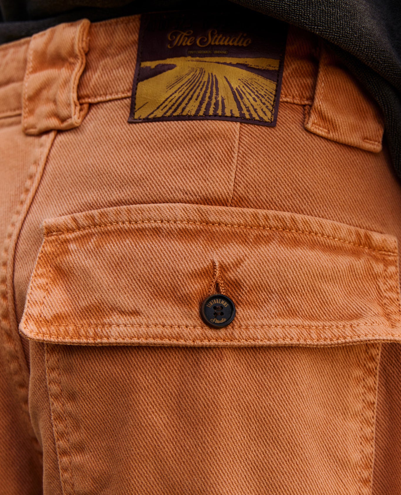 Imagen 4 de Pantalón chino cosme candle de hombre capri - Tintoremus Sttudio - Naranja Naranja