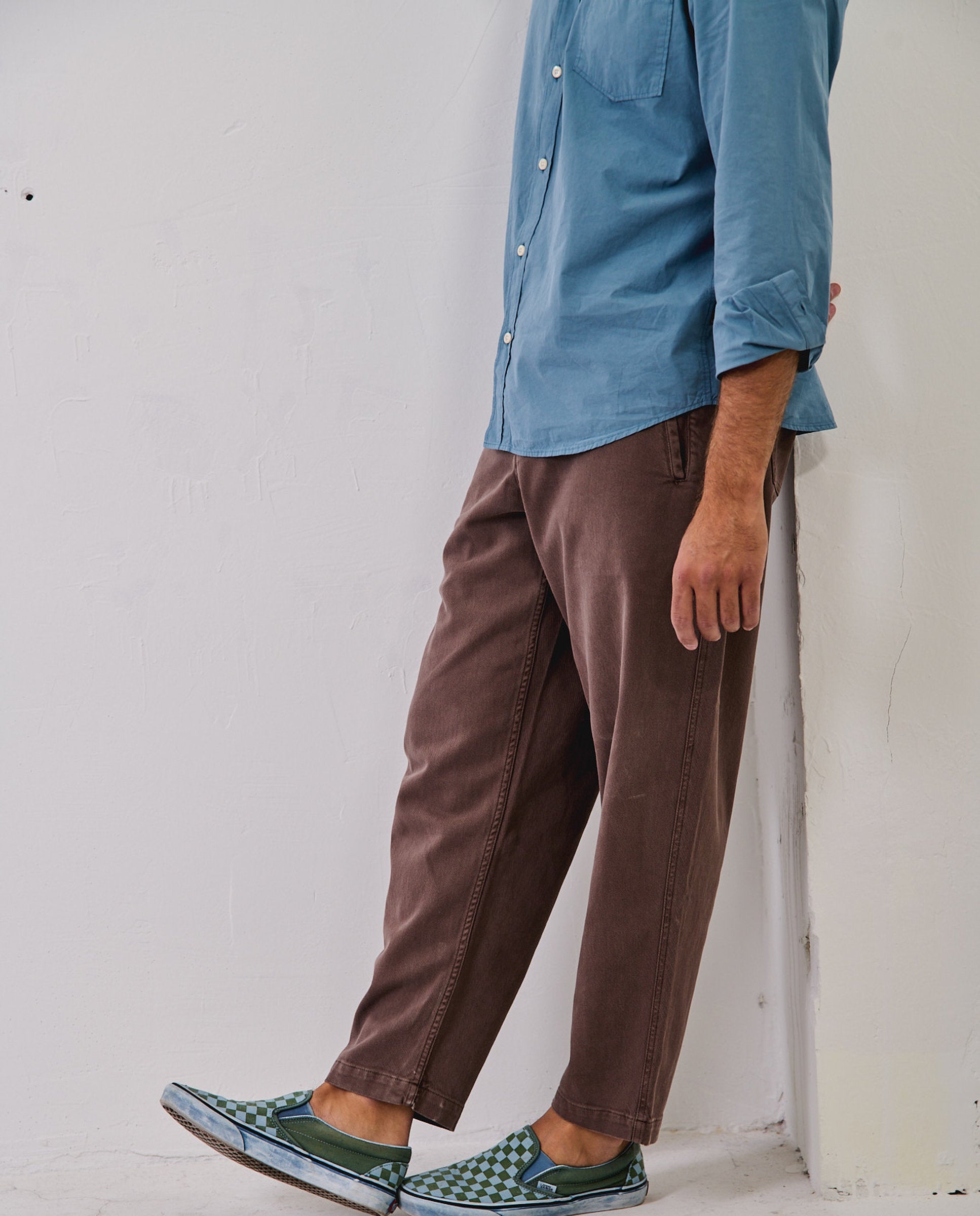 Imagen 3 de Pantalón de hombre cropped relaxed-tapered cosme - Tintoremus Sttudio - Marrón Marrón