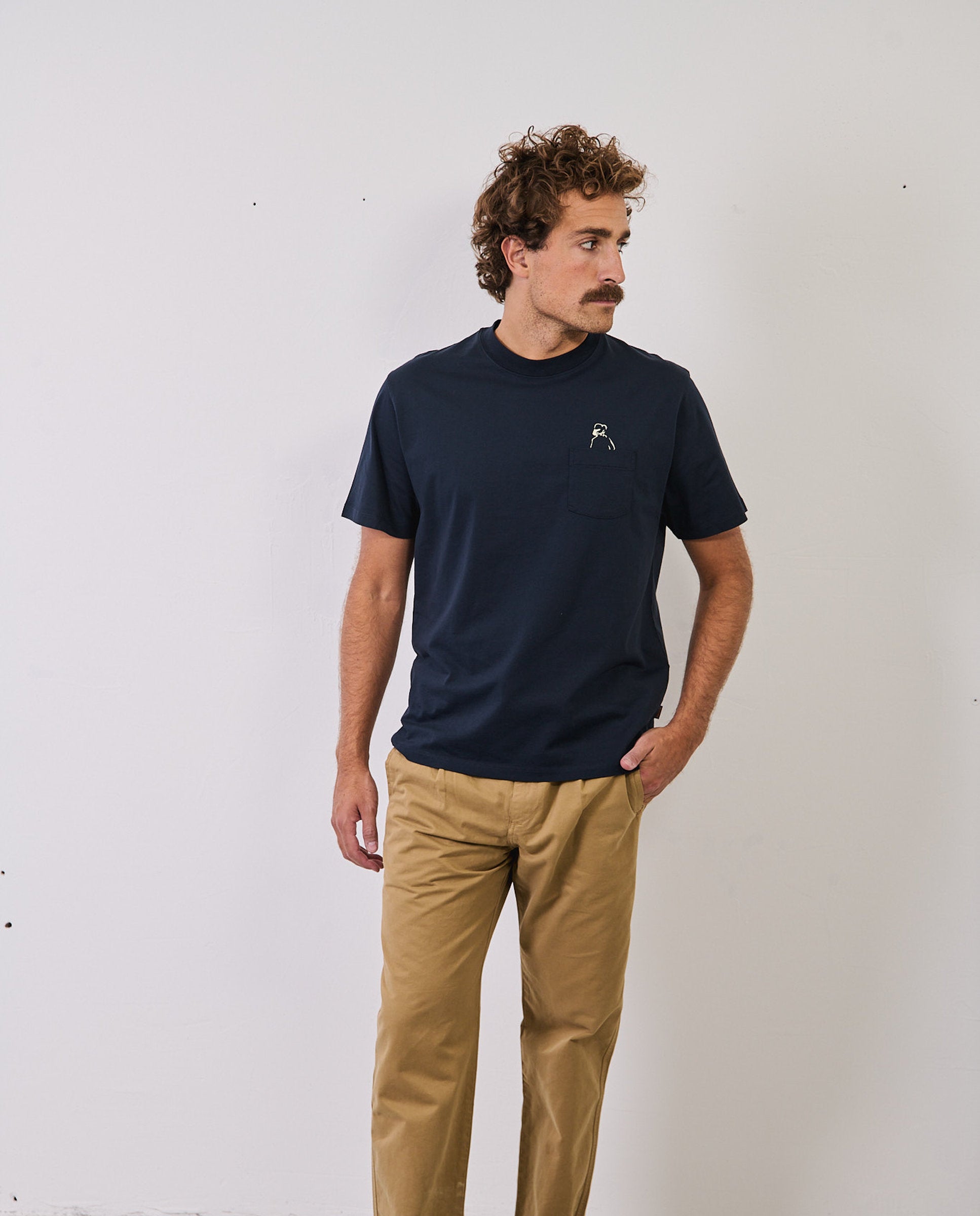 Imagen 2 de Pantalón chino de hombre corte recto con pinzas clemen - Tintoremus Sttudio - Marrón Marrón