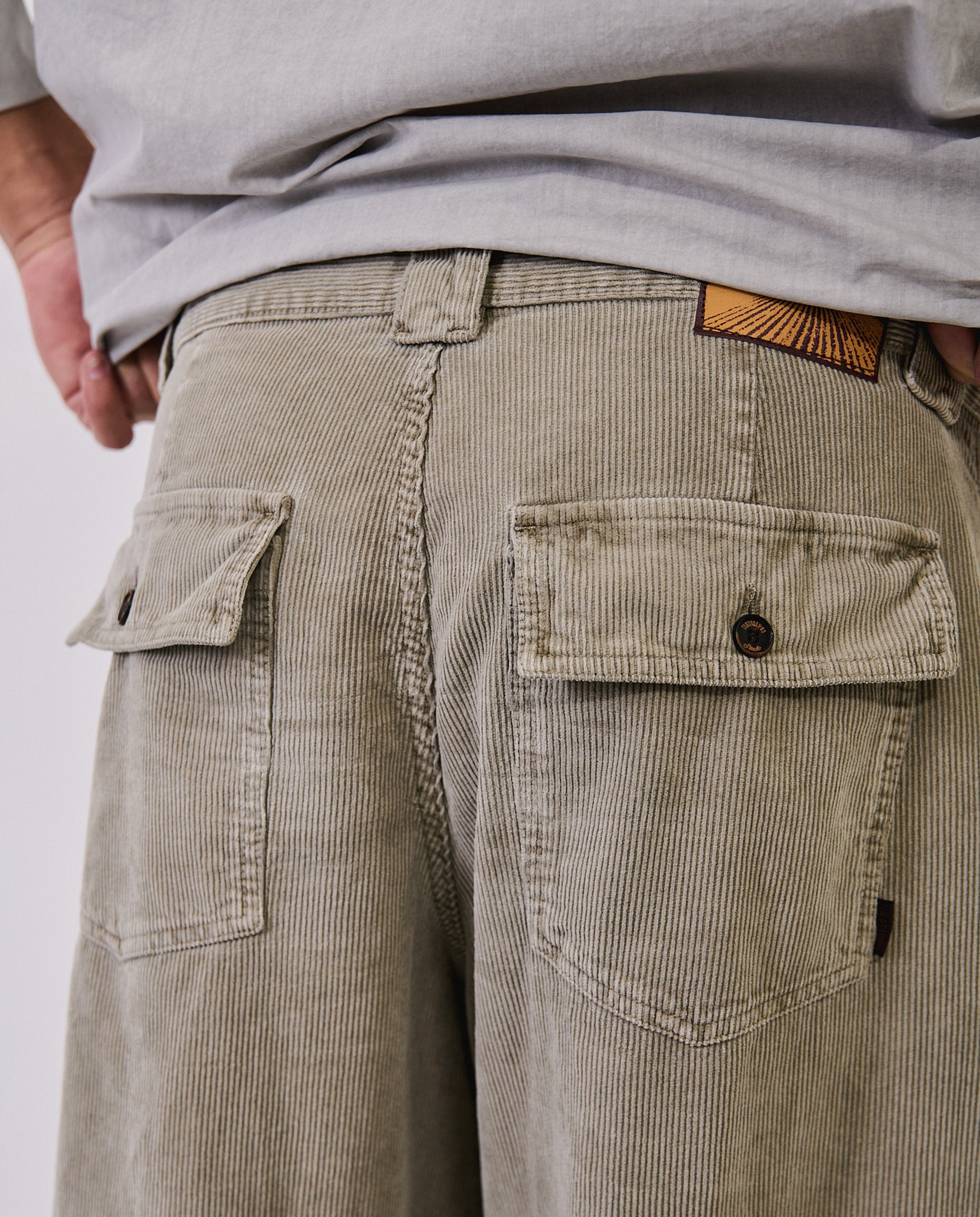 Imagen 4 de Pantalón de pana de hombre corte cropped cosme corduroy - Tintoremus Sttudio - Marrón Marrón