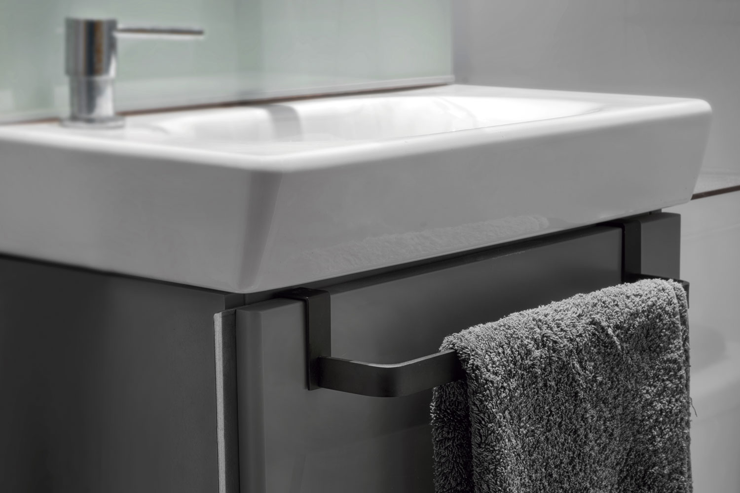 Toallero de barra para colgar en muebles B-749 Bathstage - Negro Negro-2
