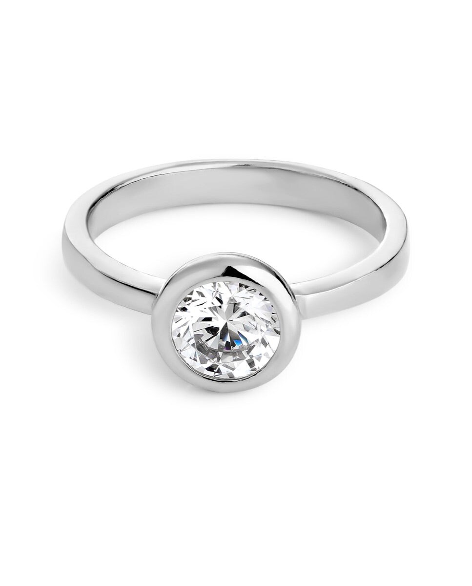 Anillo solitario Easy de plata con circonita blanca de 6,5 mm engastada en bisel Plata-2