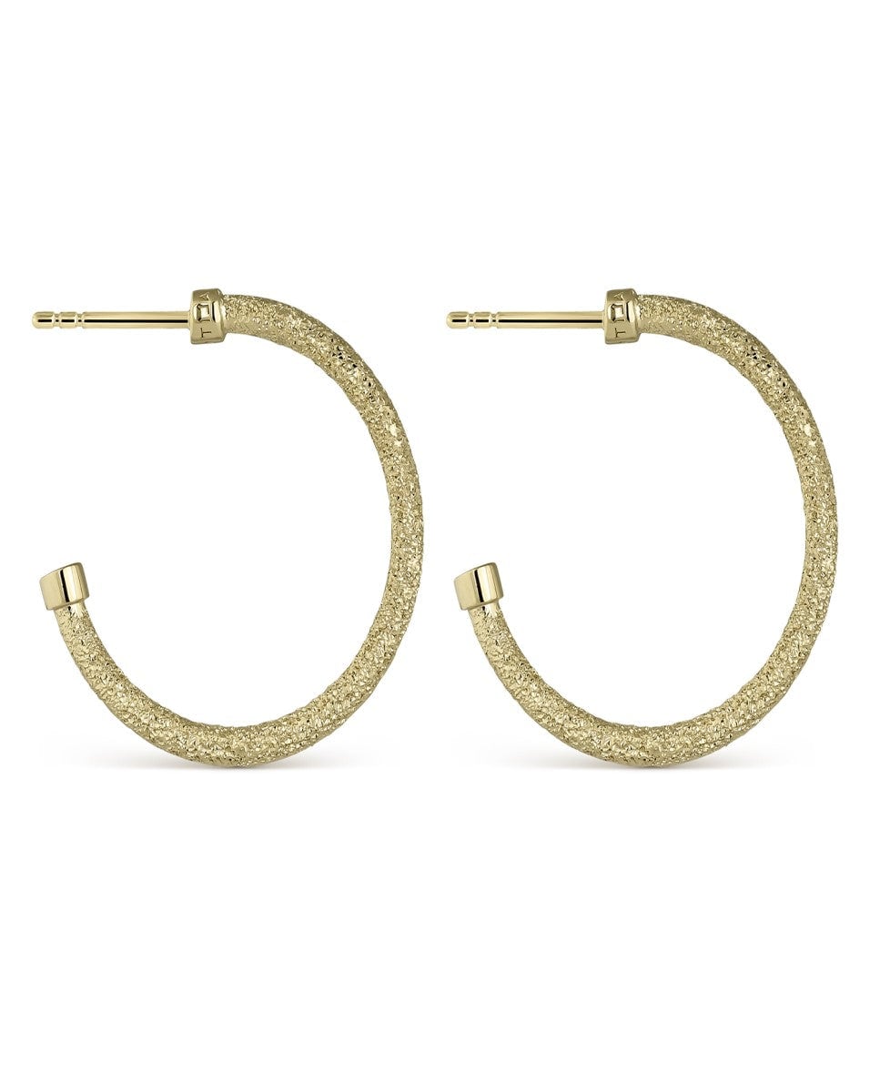 Pendientes criollas abiertas de plata bañada en oro con textura brillante Oro-2