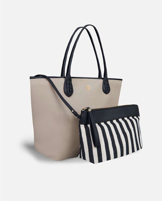 Imagen 0 de Bolso de hombro grande en beige con organizador