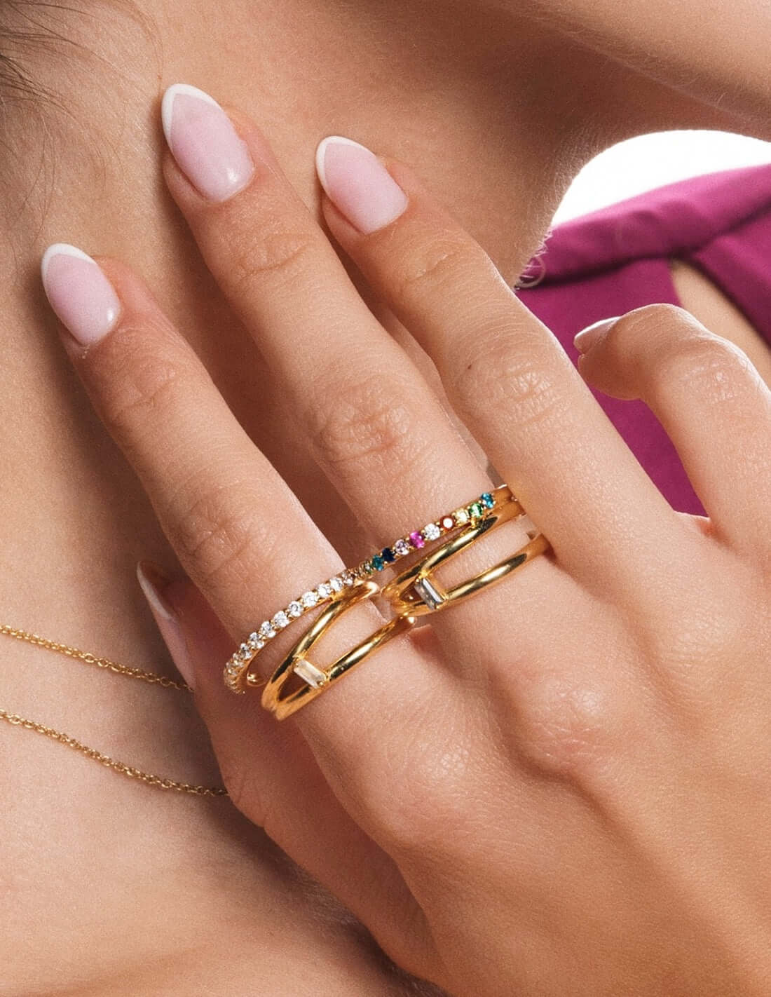 Anillo bañado en oro con circonitas idol - Lavani Jewels - Multicolor Multicolor-5
