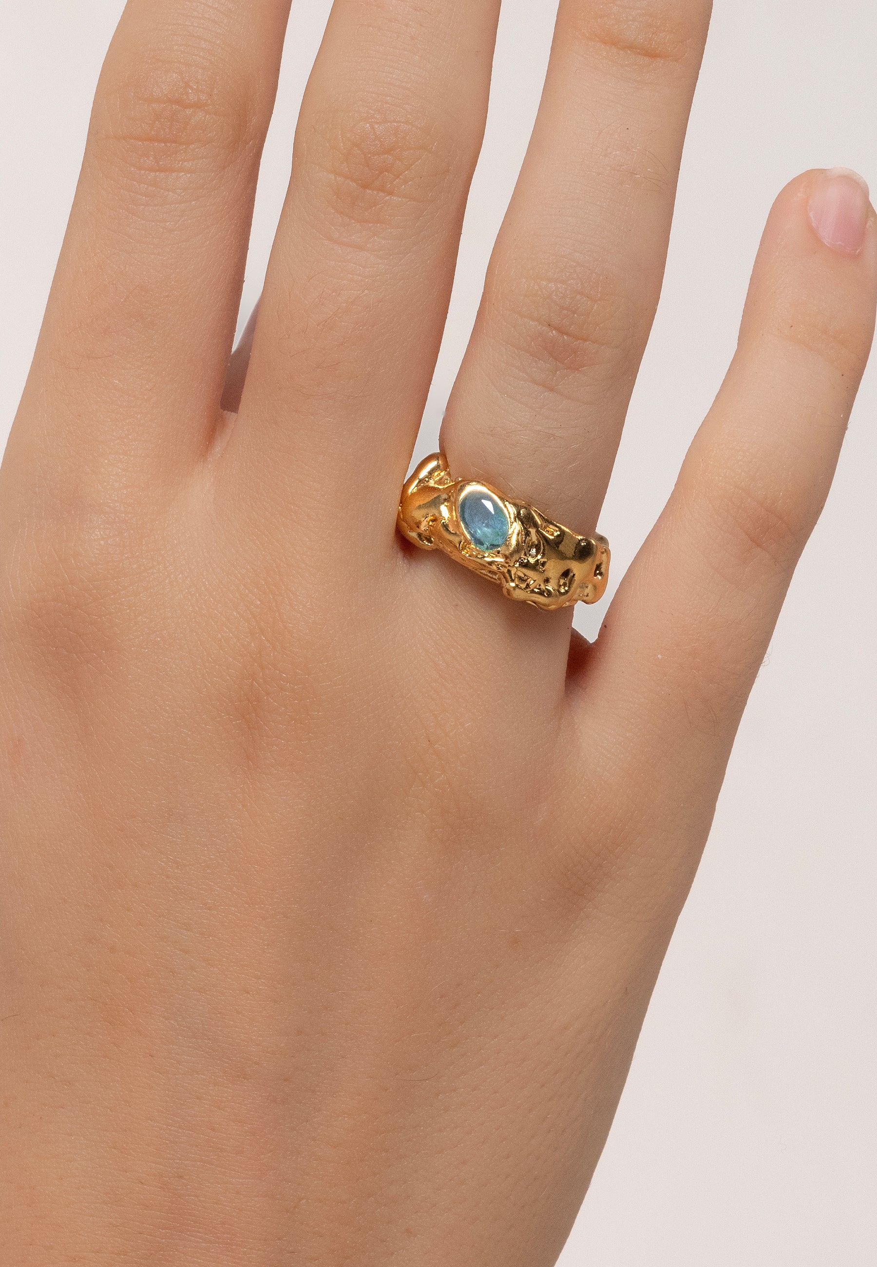 Anillo bañado en oro grueso con piedra para evento - Lavani Jewels - Aguamarina Aguamarina-4