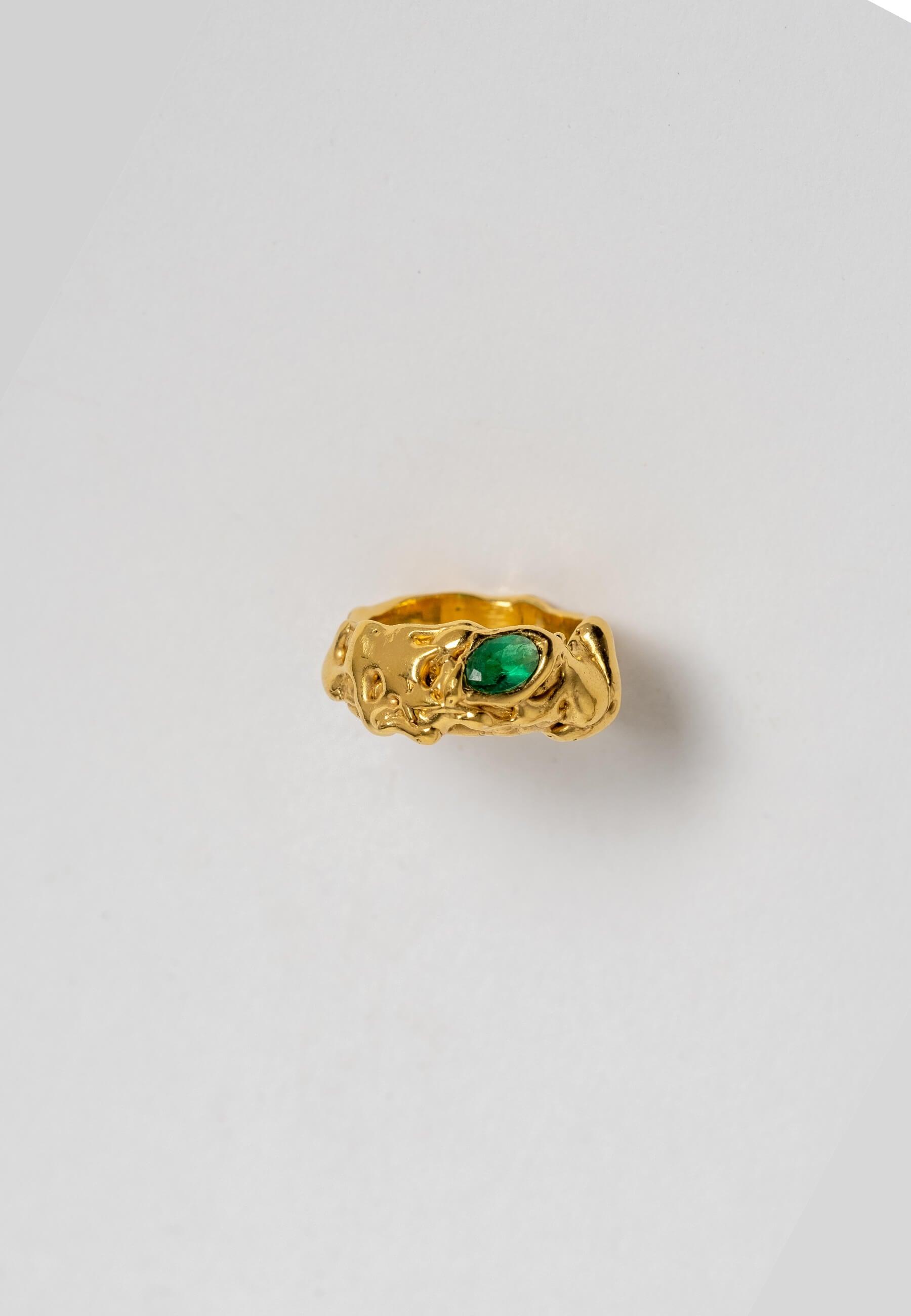 Anillo bañado en oro grueso con piedra estilo atemporal - Lavani Jewels - Verde Verde-4