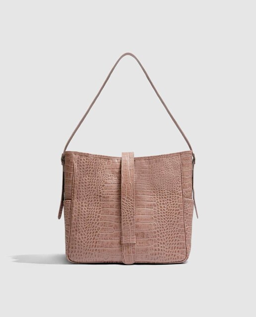 Imagen 0 de Bolso de hombro grande de piel vacuna rosa