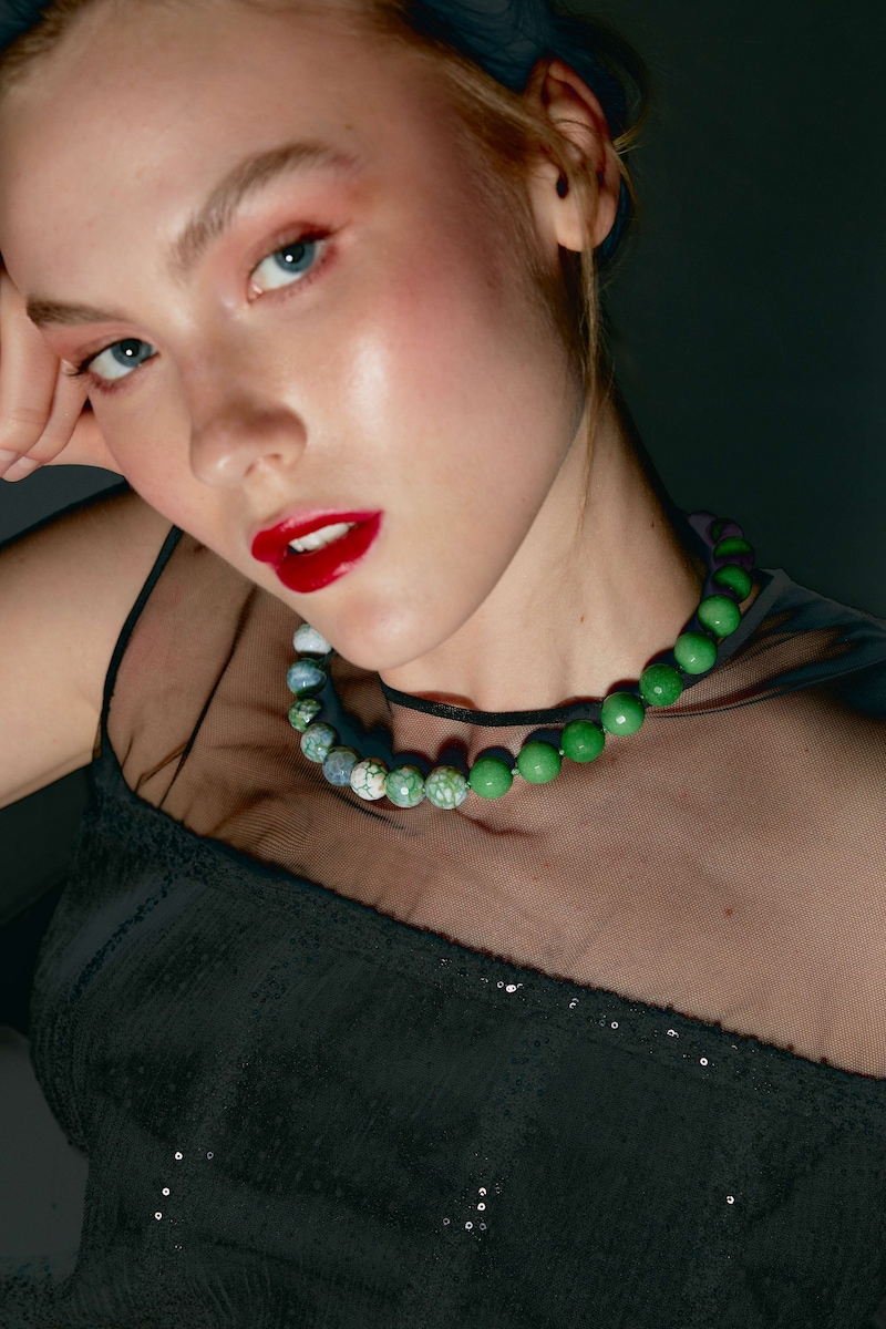 Collar Esme en piedras naturales verdes Verde-2