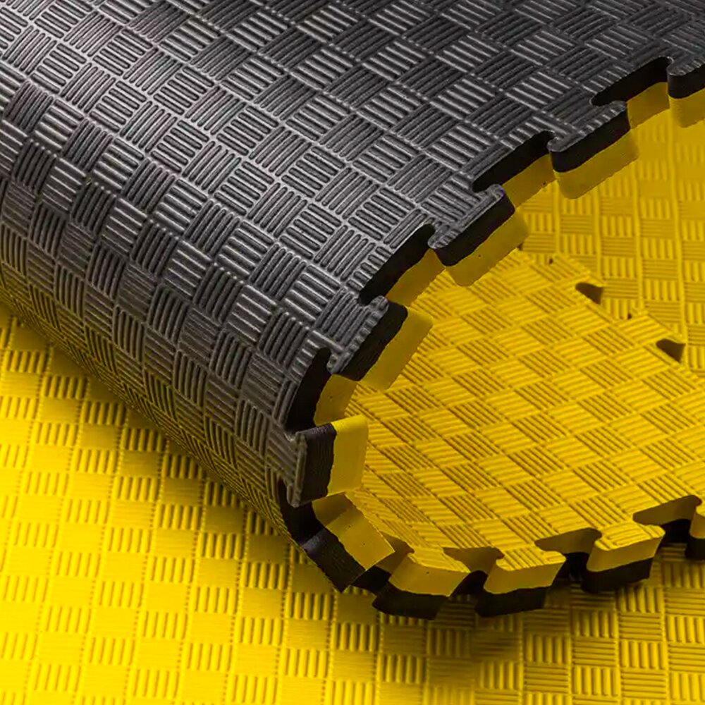 Imagen 6 de Set de 10 unidades Tatami Profesional Puzzle Fitness Tech - Negro / Amarillo Negro / Amarillo