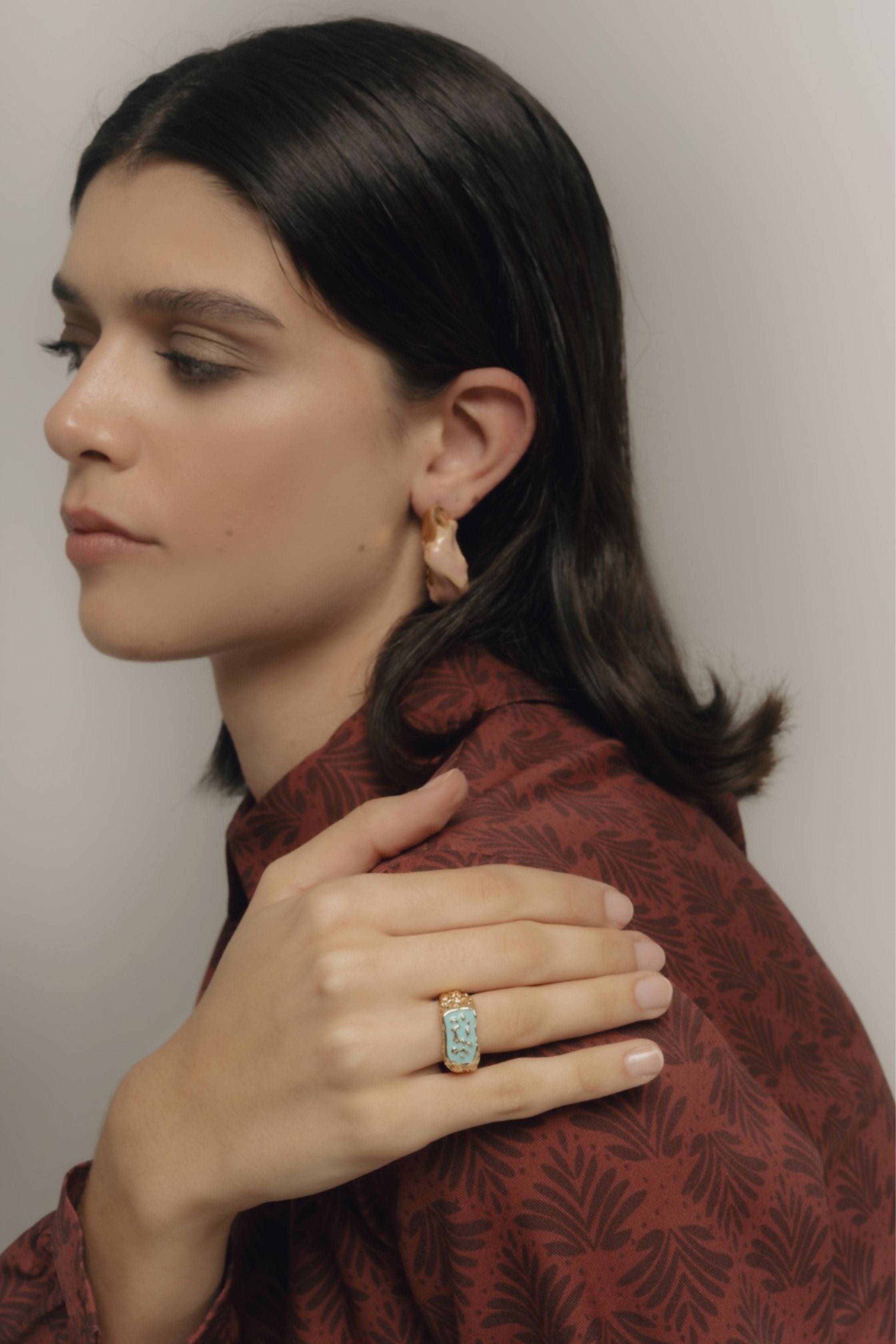 Anillo sello bañado en oro con piedra estilo audaz magma - Lavani Jewels - Azul Turquesa Azul Turquesa-3