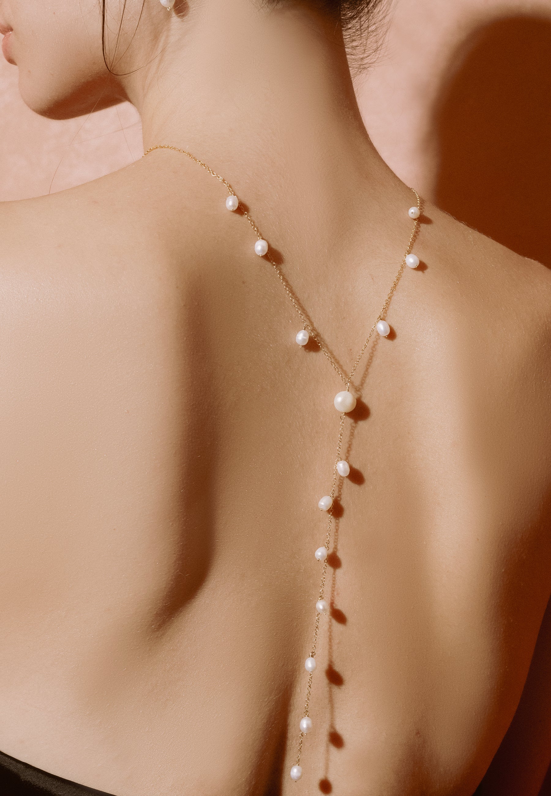 Imagen 0 de Collar bañado en oro con piedras sora Blanco