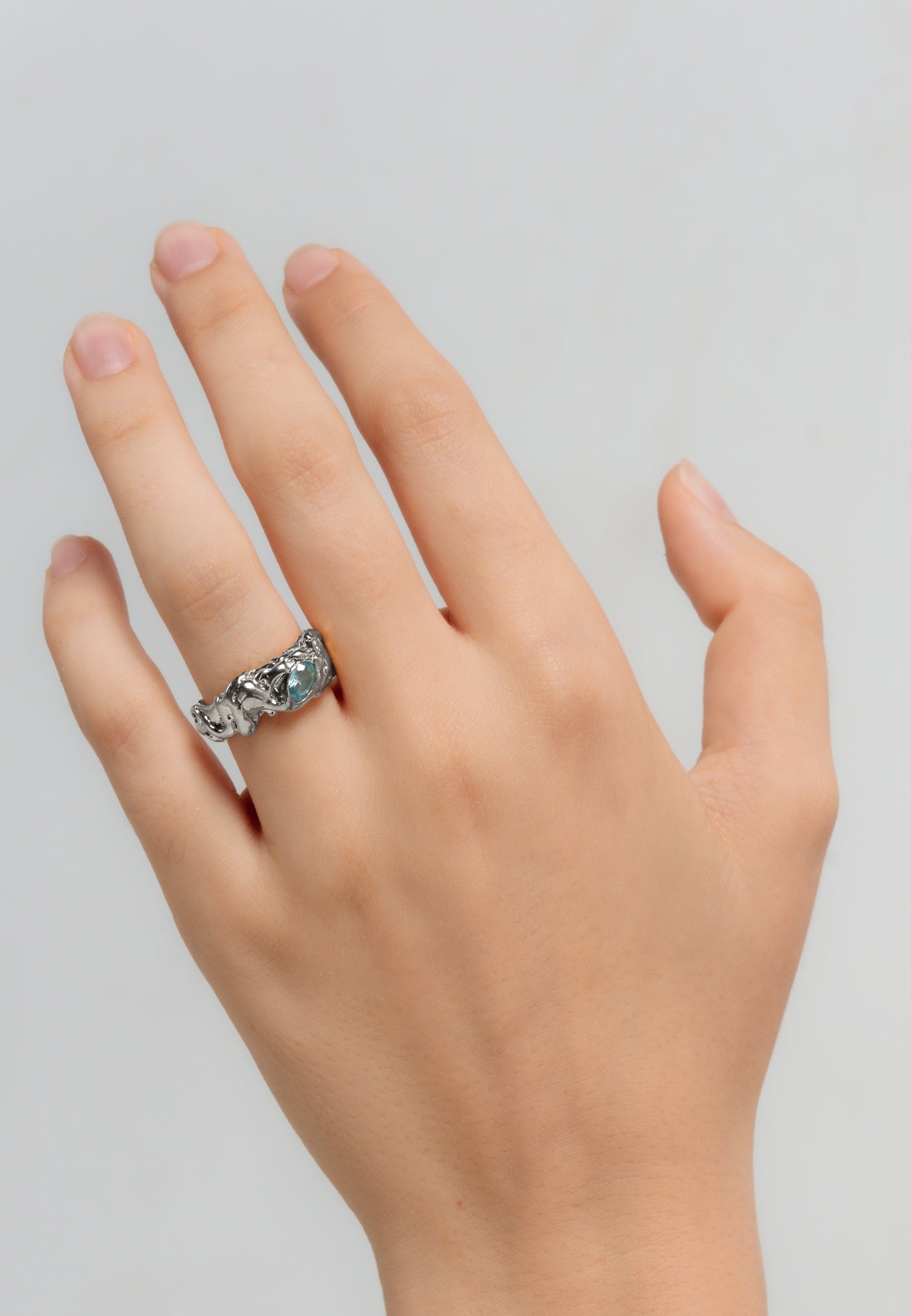Anillo de con piedra diseño sofisticado - Lavani Jewels - Plata Plata-2