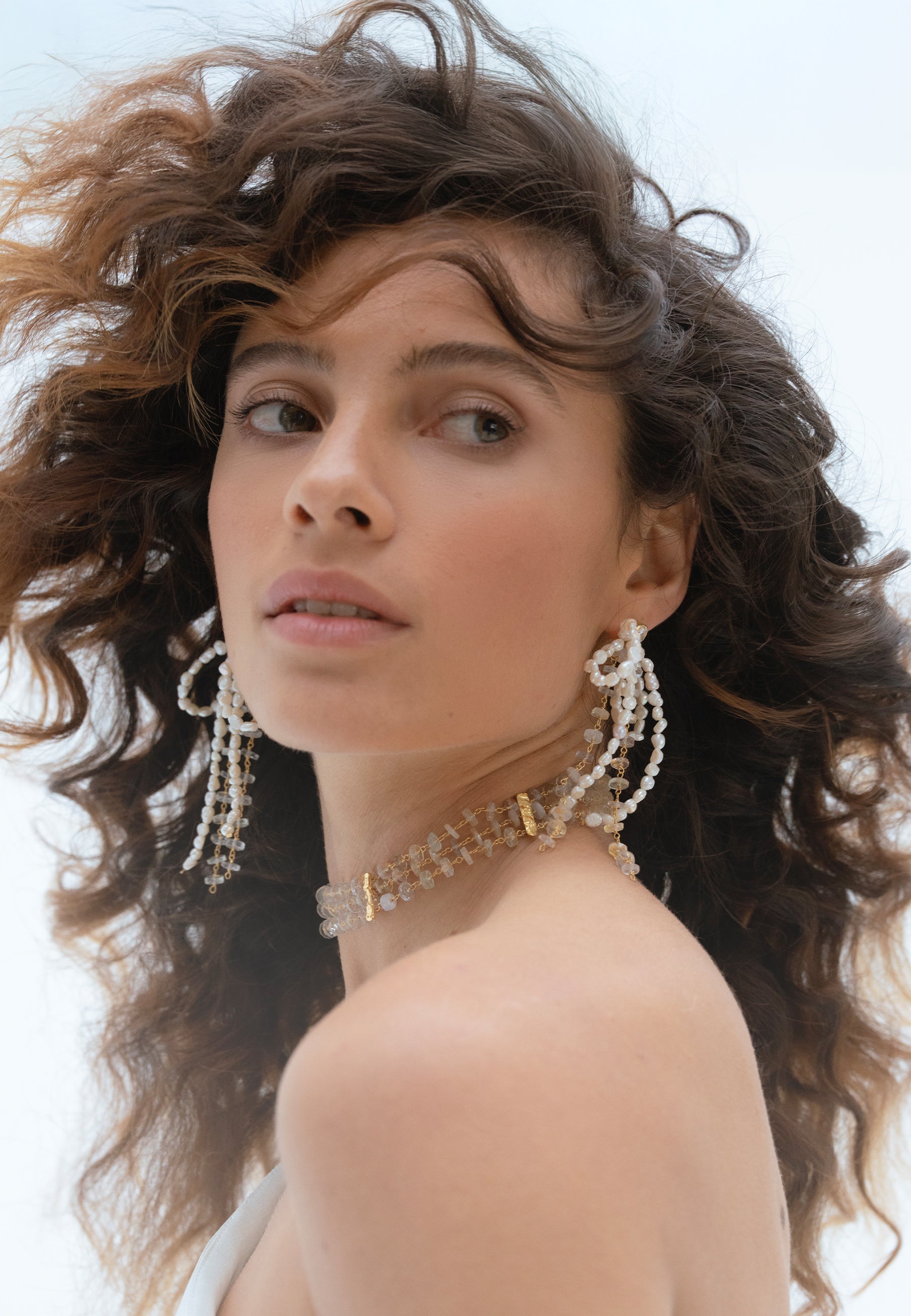 Choker bañado en oro con piedra luna aurora - Lavani Jewels - Blanco Blanco-2