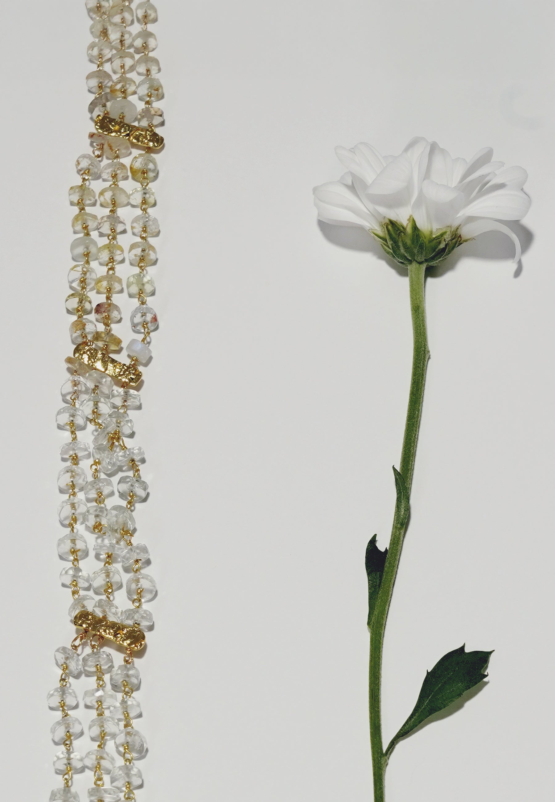 Choker bañado en oro con piedra luna aurora - Lavani Jewels - Blanco Blanco-4