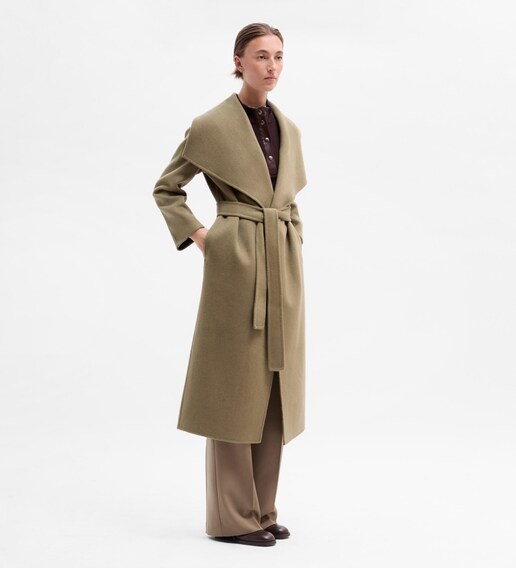 Imagen 0 de Abrigo de mujer doblefaz cuello solapa