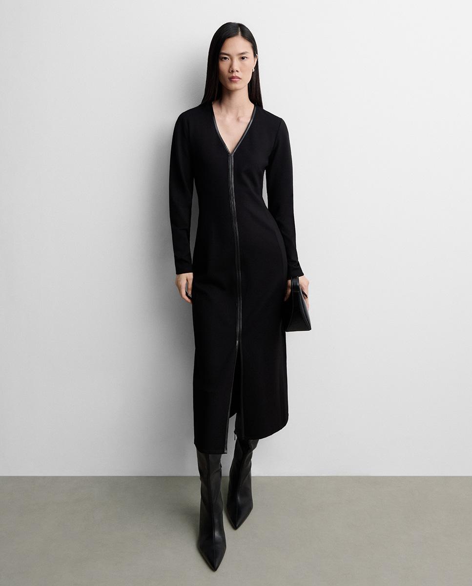 Imagen 0 de Vestido midi punto bicolor de manga larga de cuello caja Negro