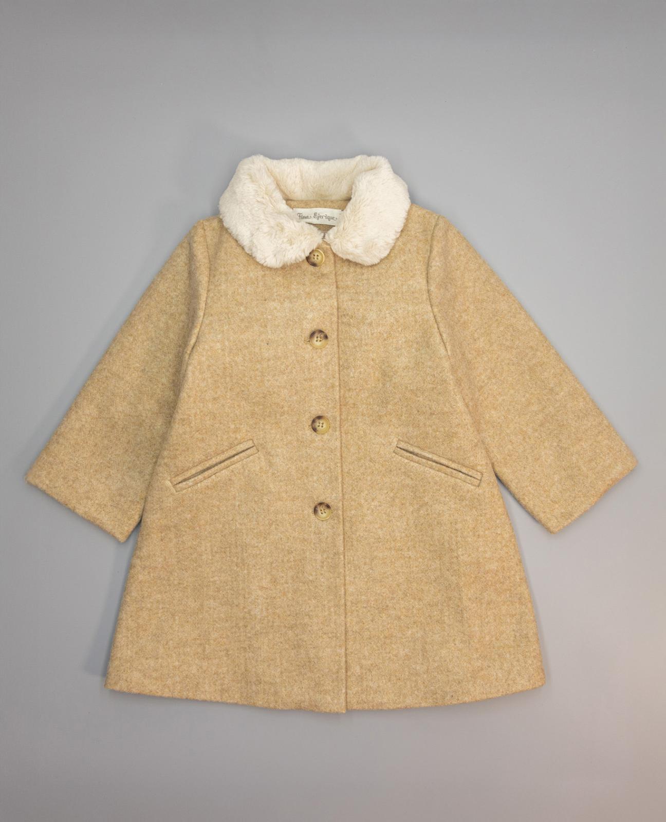 Imagen 1 de Abrigo beige oscuro, cuello de pelo a contraste y bolsillos de ojal Beige