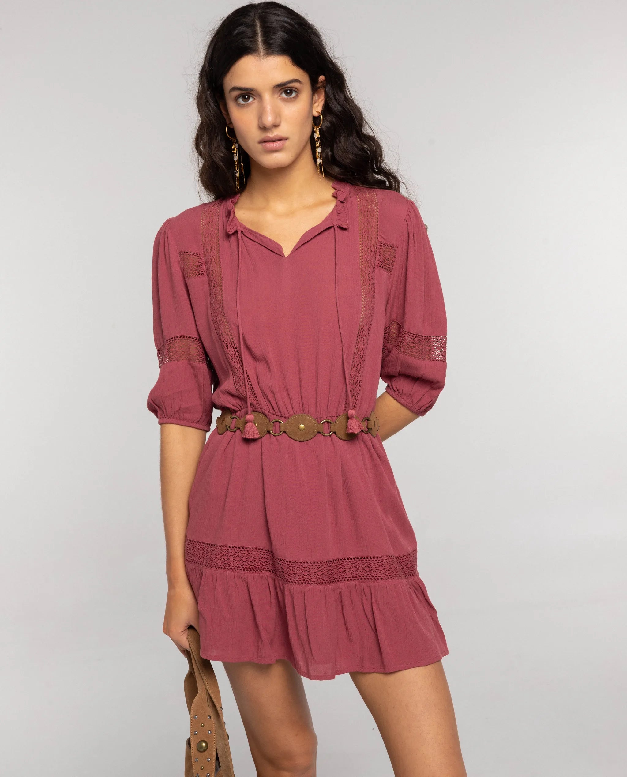 Vestido corto con mangas abullonadas y volante - The-Are - Rosa Rosa-1