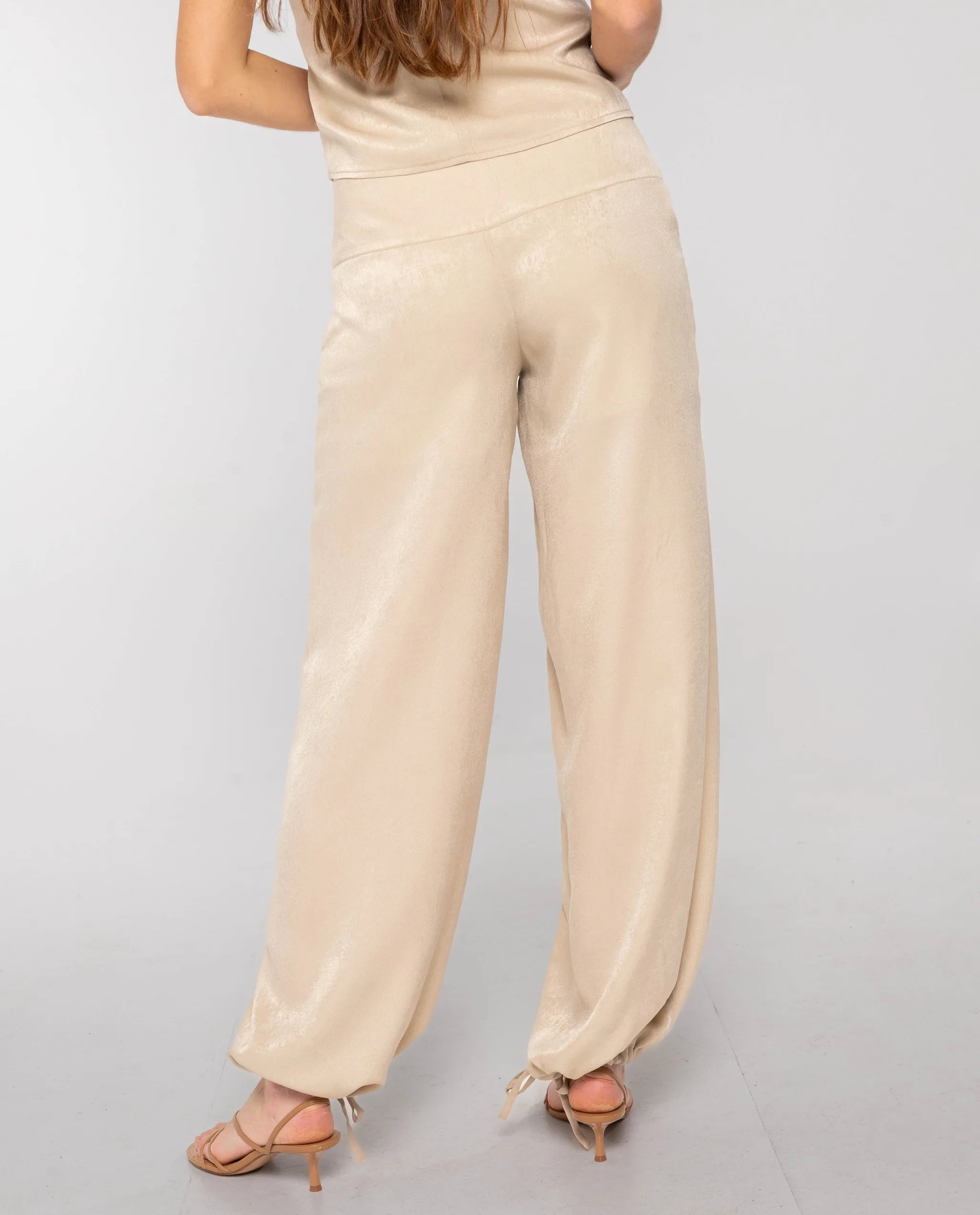 Pantalón recto de tiro medio bordado de mujer - The-Are - Blanco Blanco-3