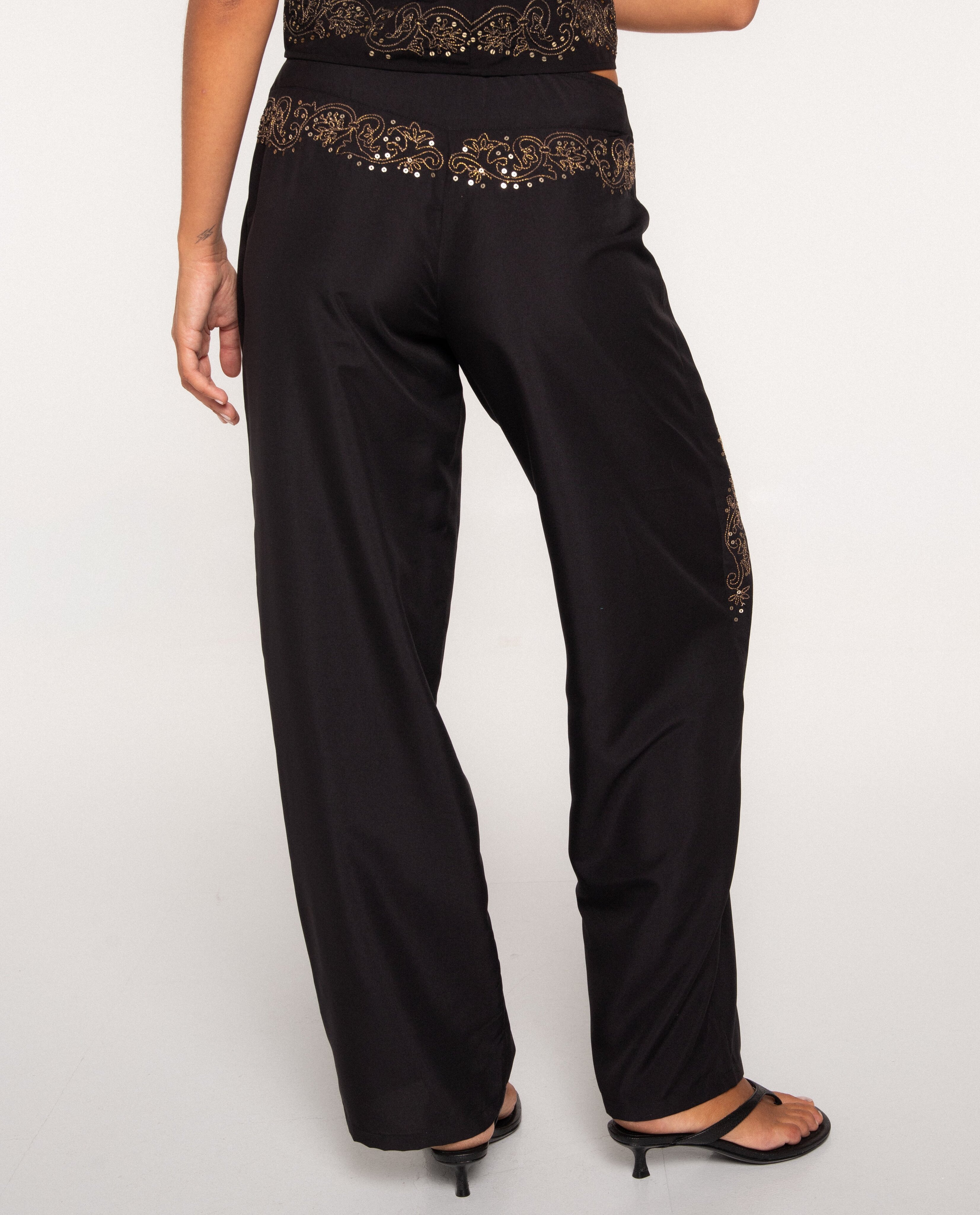 Pantalón ancho de satén con sobrefalda y bordados - The-Are - Oro Oro-4