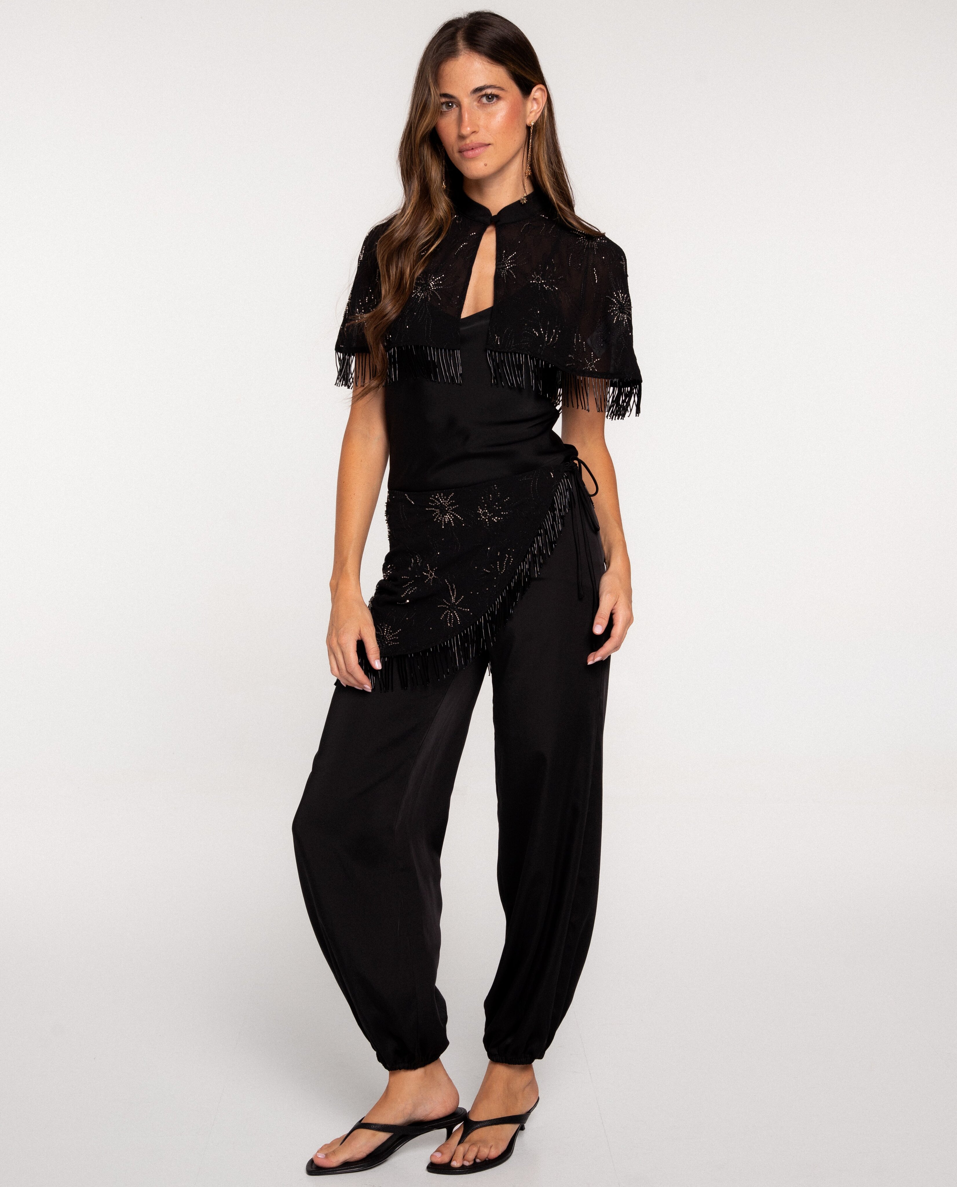 Pantalón ancho tipo bombacho satinado con pareo bordado de mujer - The-Are - Negro Negro-1