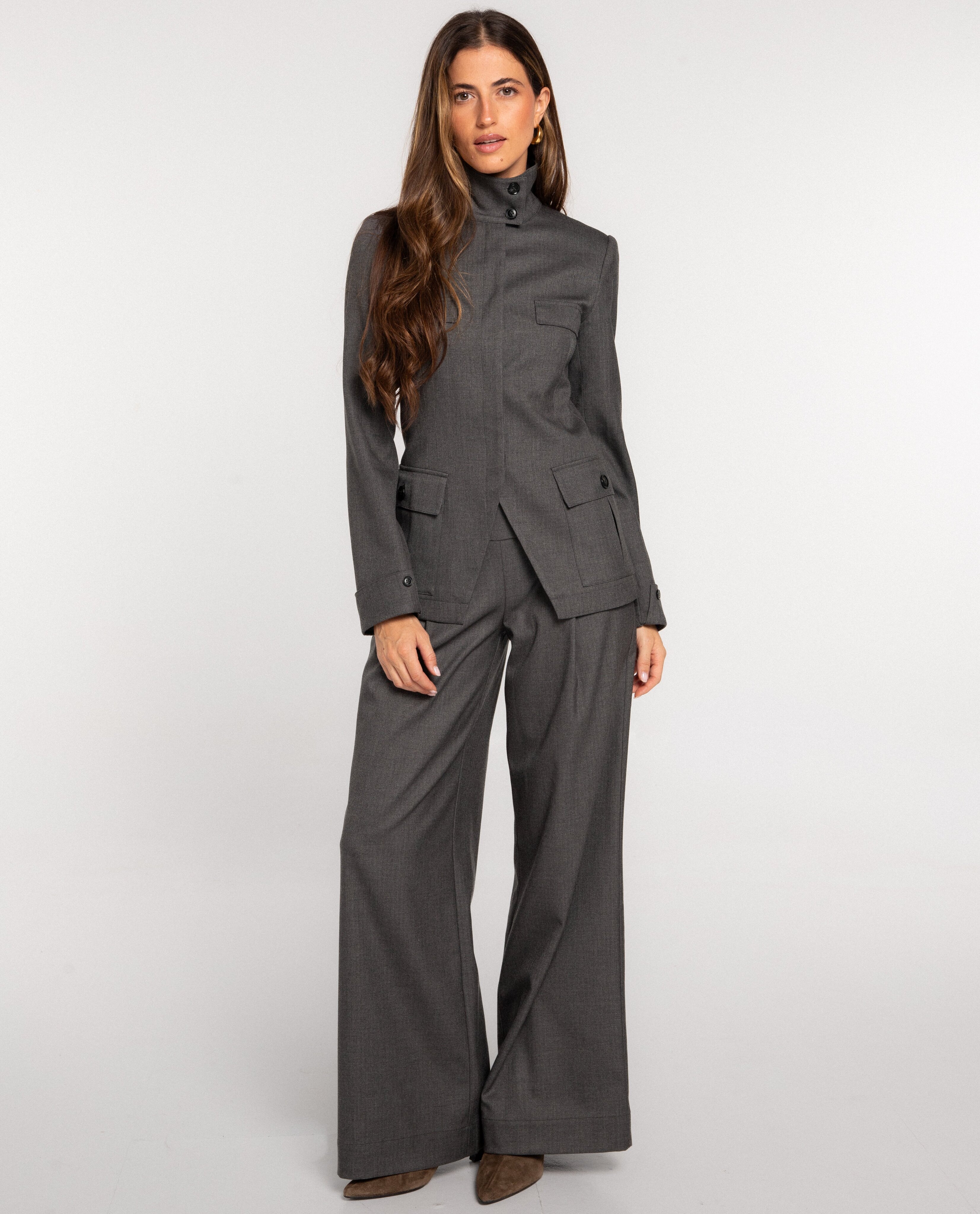 Imagen 1 de Pantalón ancho con lana y cinturilla de botones de mujer Gris claro