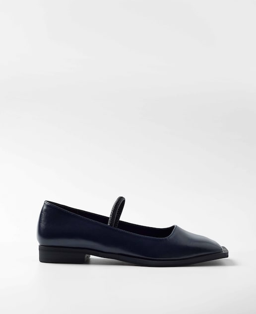Imagen 0 de Zapatos planos de mujer cerrados con puntera cuadrada