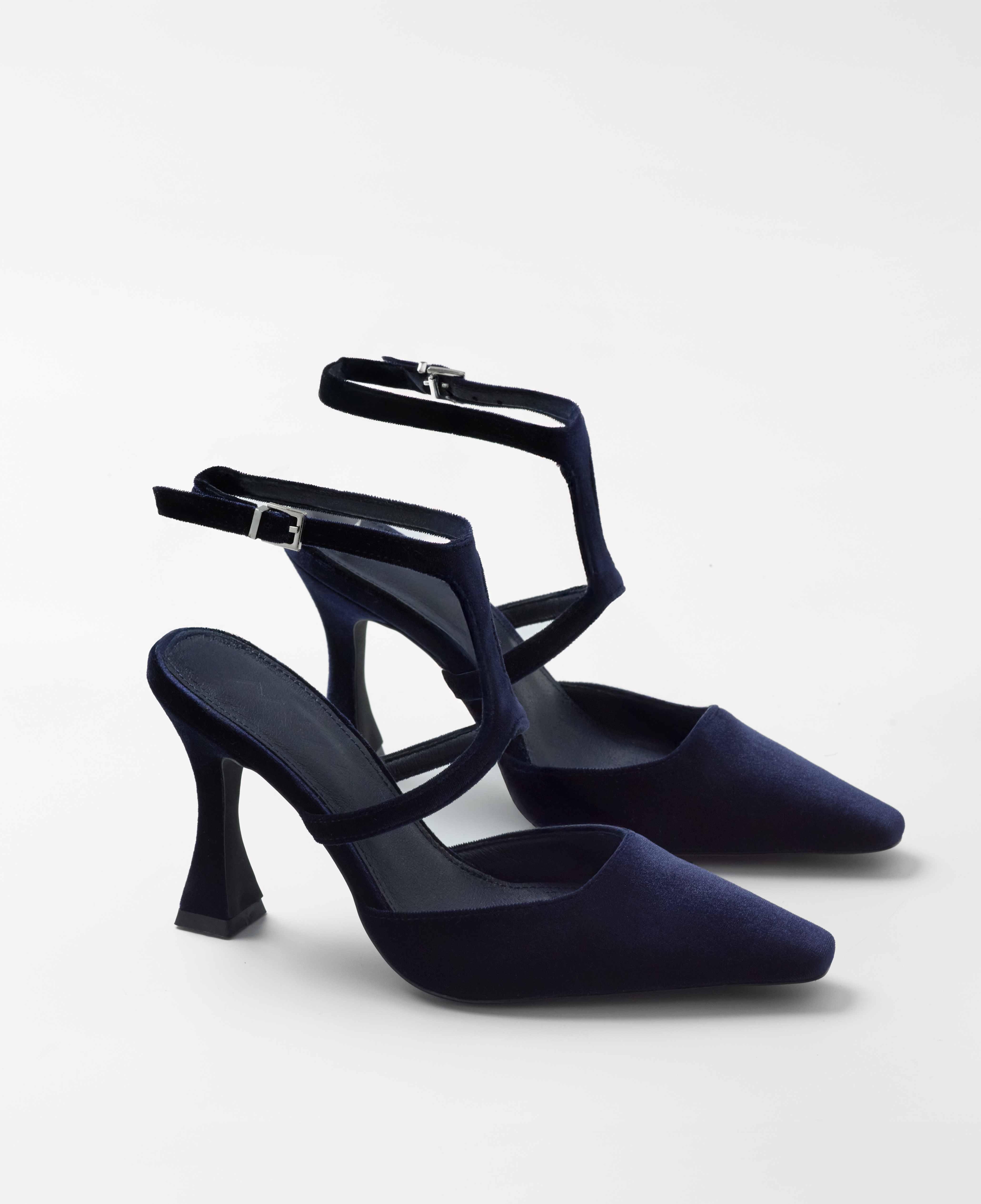 Zapatos de tacón cerrados con detalle de tira frontal - Mim - Azul marino Azul marino-3