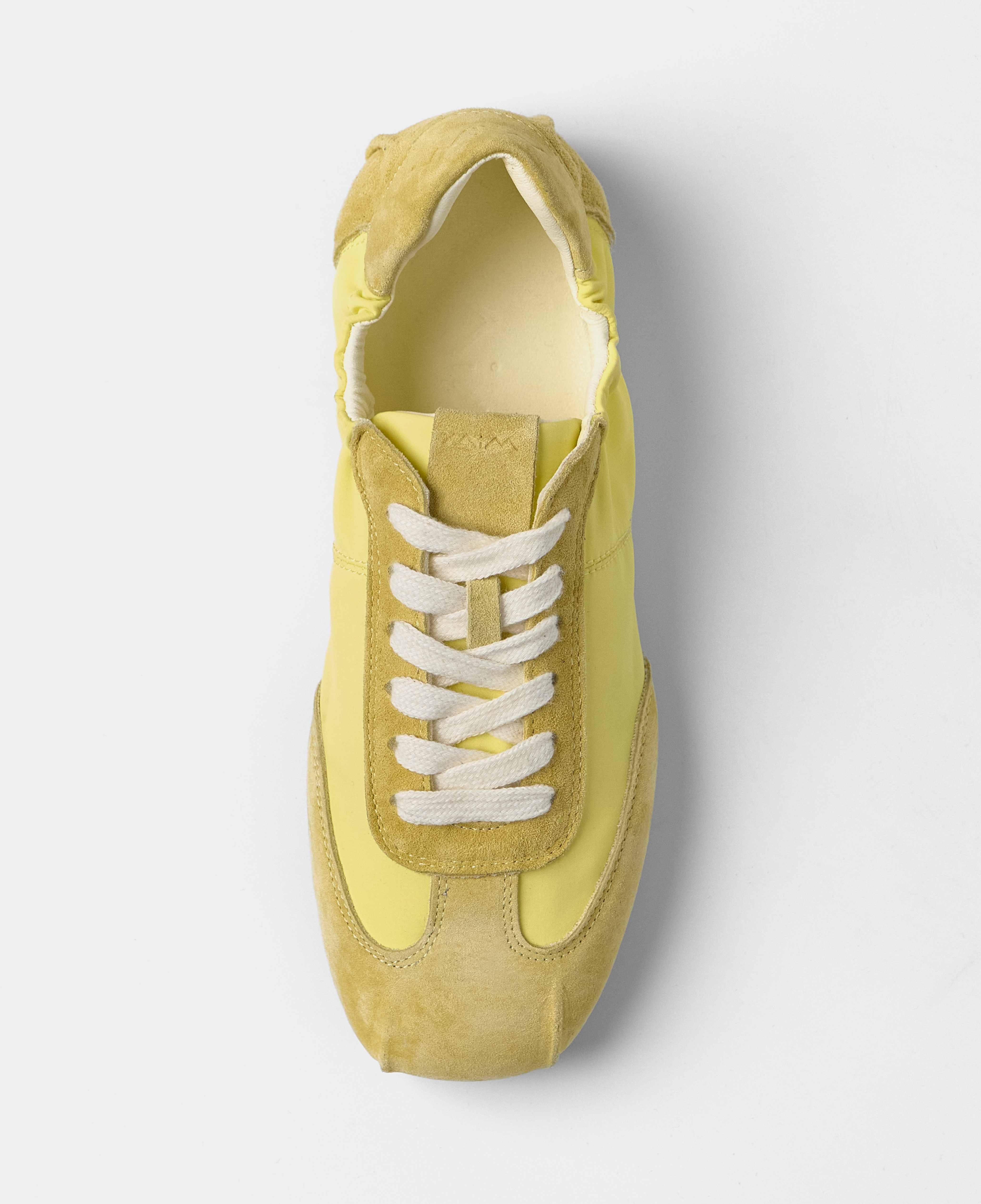 Zapatillas básicas de mujer con detalles a contraste - Mim - Amarillo Amarillo-4