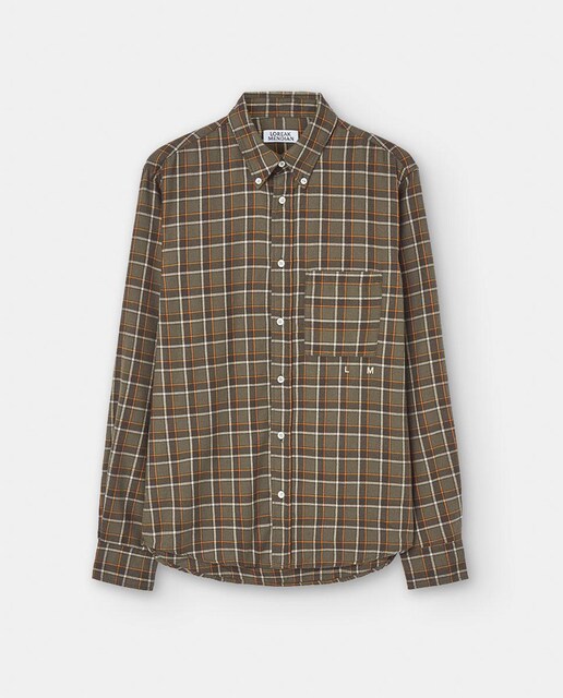 Imagen 0 de Camisa de hombre con estampado de cuadros y bolsillo frontal