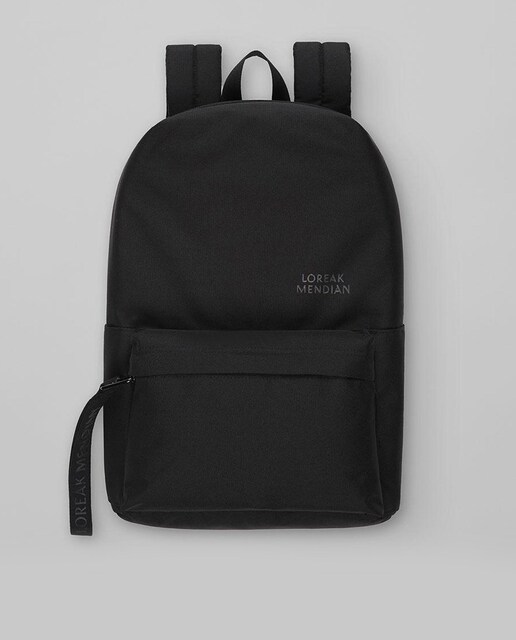 Imagen 0 de Mochila unisex con cierre de cremallera en negro