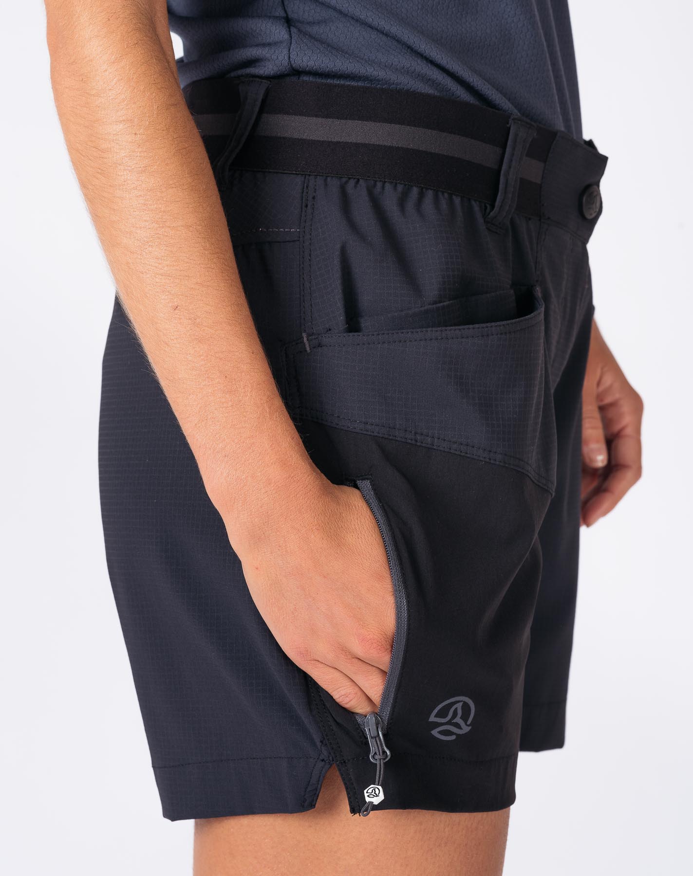 Bermuda de mujer Elida Sht W Ternua - Negro Negro-7