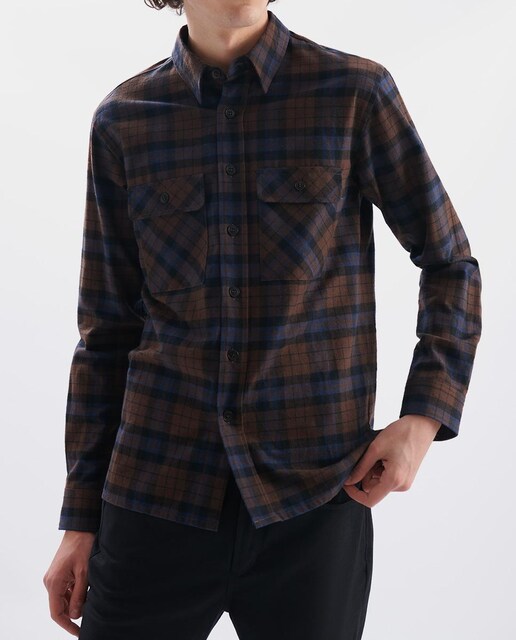 Imagen 0 de Camisa de hombre regular de cuadros en marrón