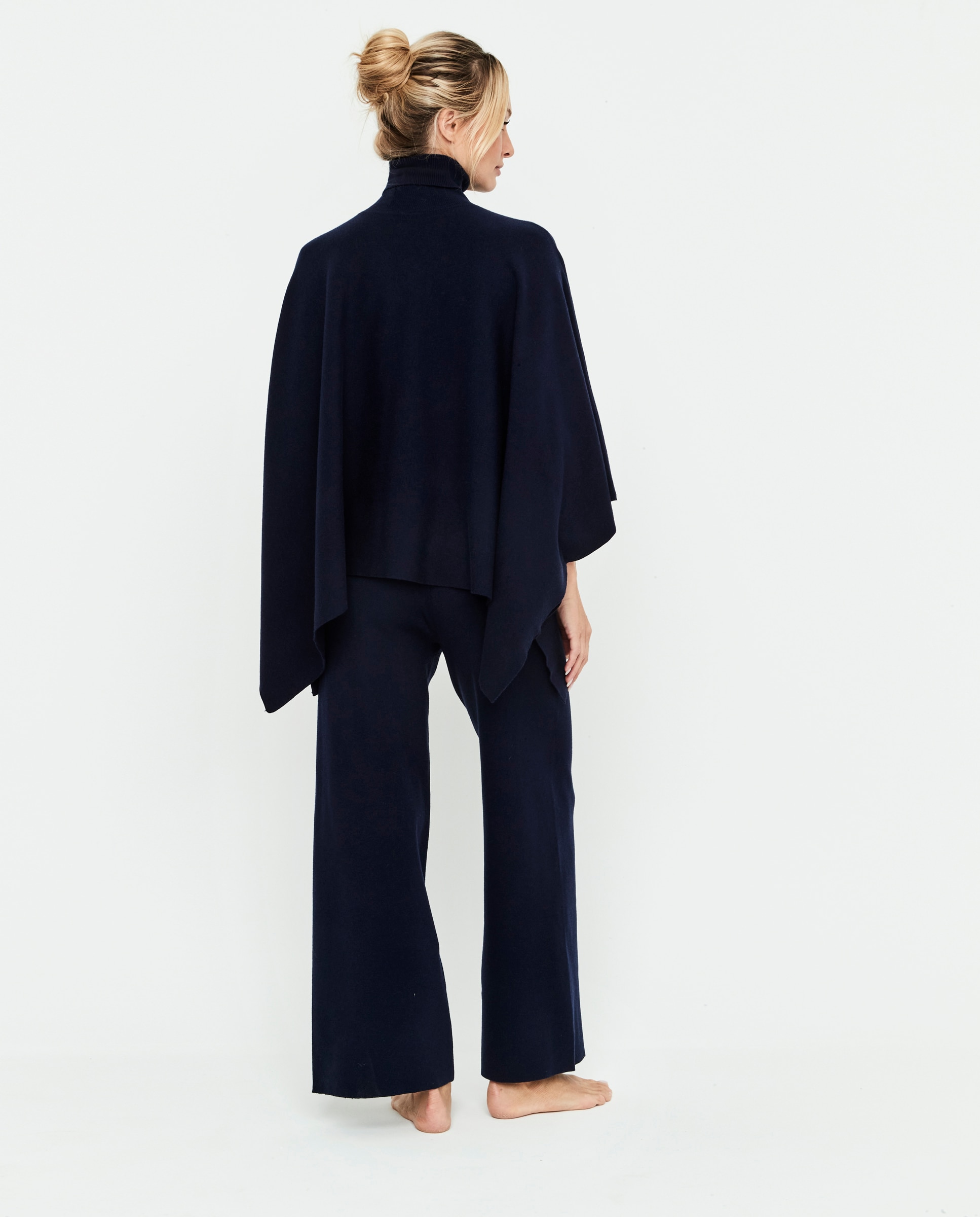 Chaqueta de mujer de punto, dos piezas, poncho cuello alto - Selmark - Azul marino Azul marino-2