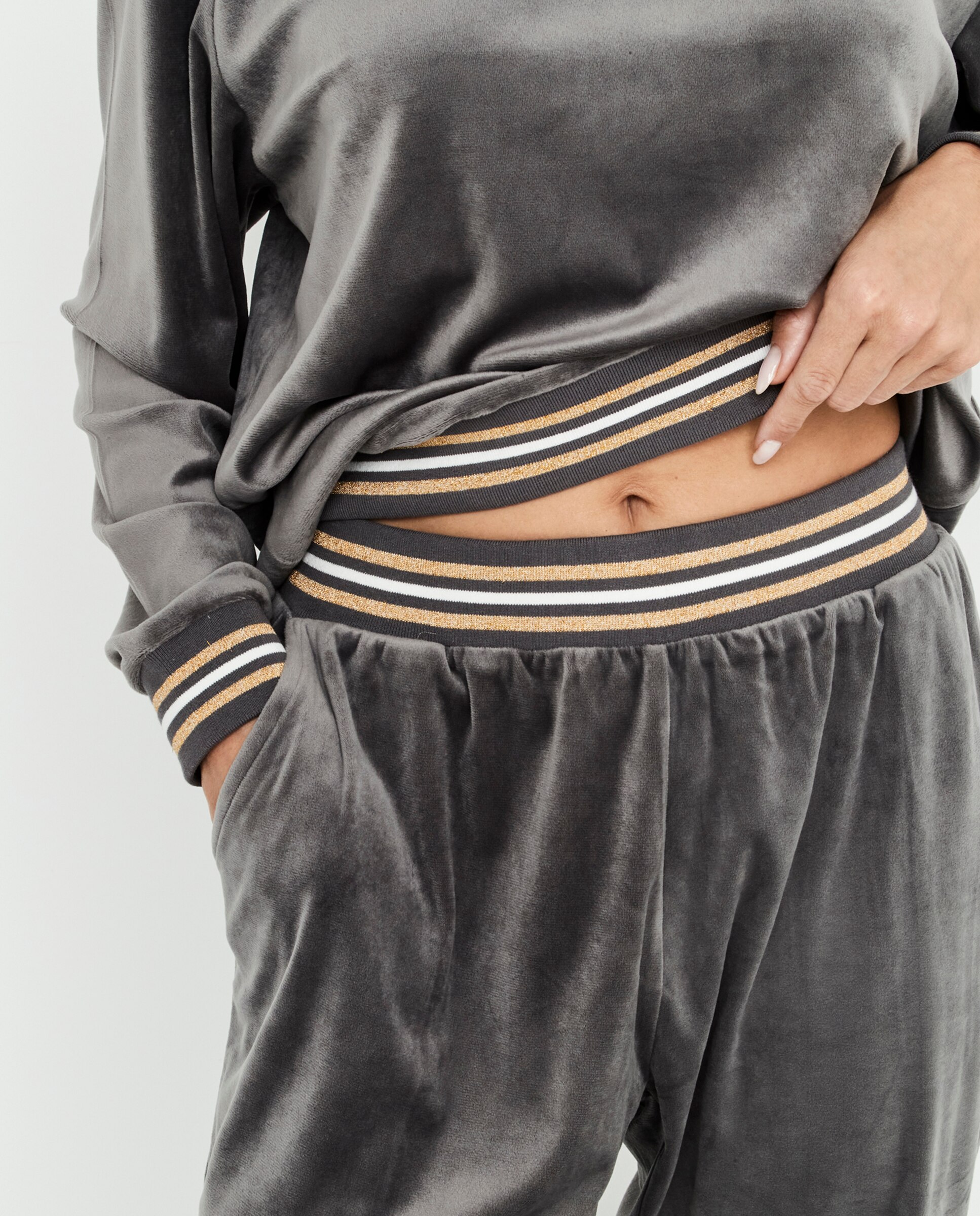Sudadera de mujer, terciopelo, suedadera cuello redondo y pantalón - Selmark - Gris oscuro metalizado Gris oscuro metalizado-3