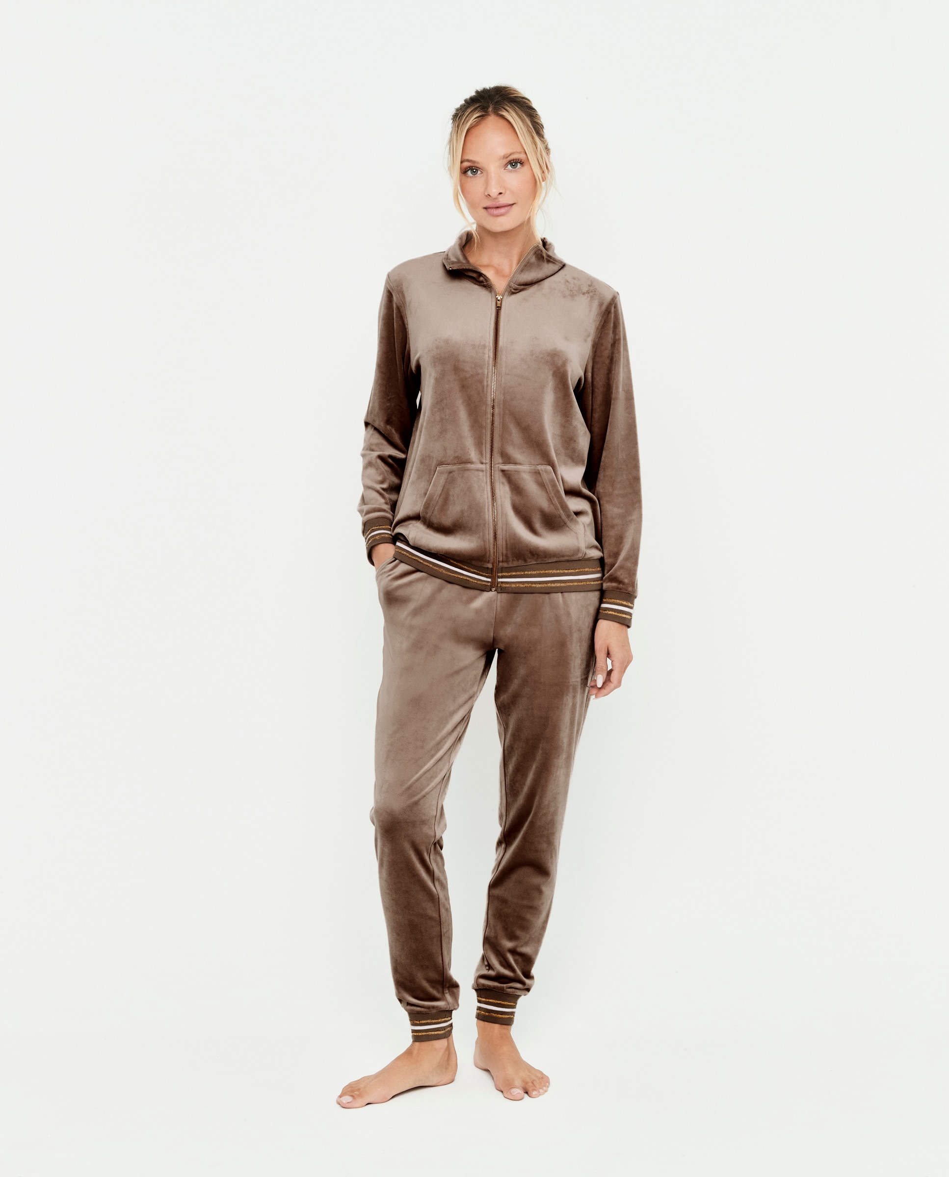 Conjunto de mujer, terciopelo, chaqueta cremallera con bolsillos y pantalón - Selmark - Tostado Tostado-1