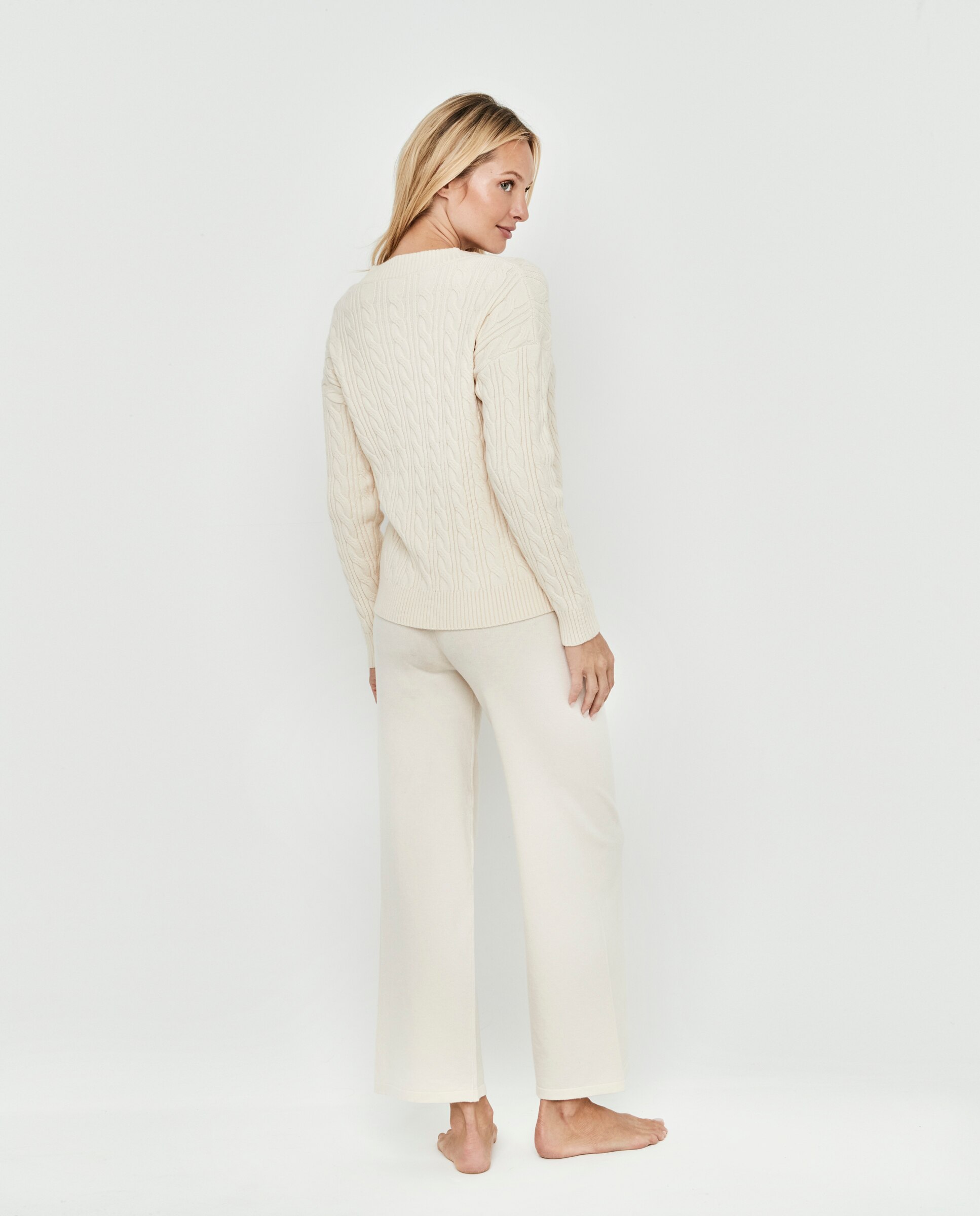 Sudadera de punto de mujer, cuello pico - Selmark - Crema Crema-2