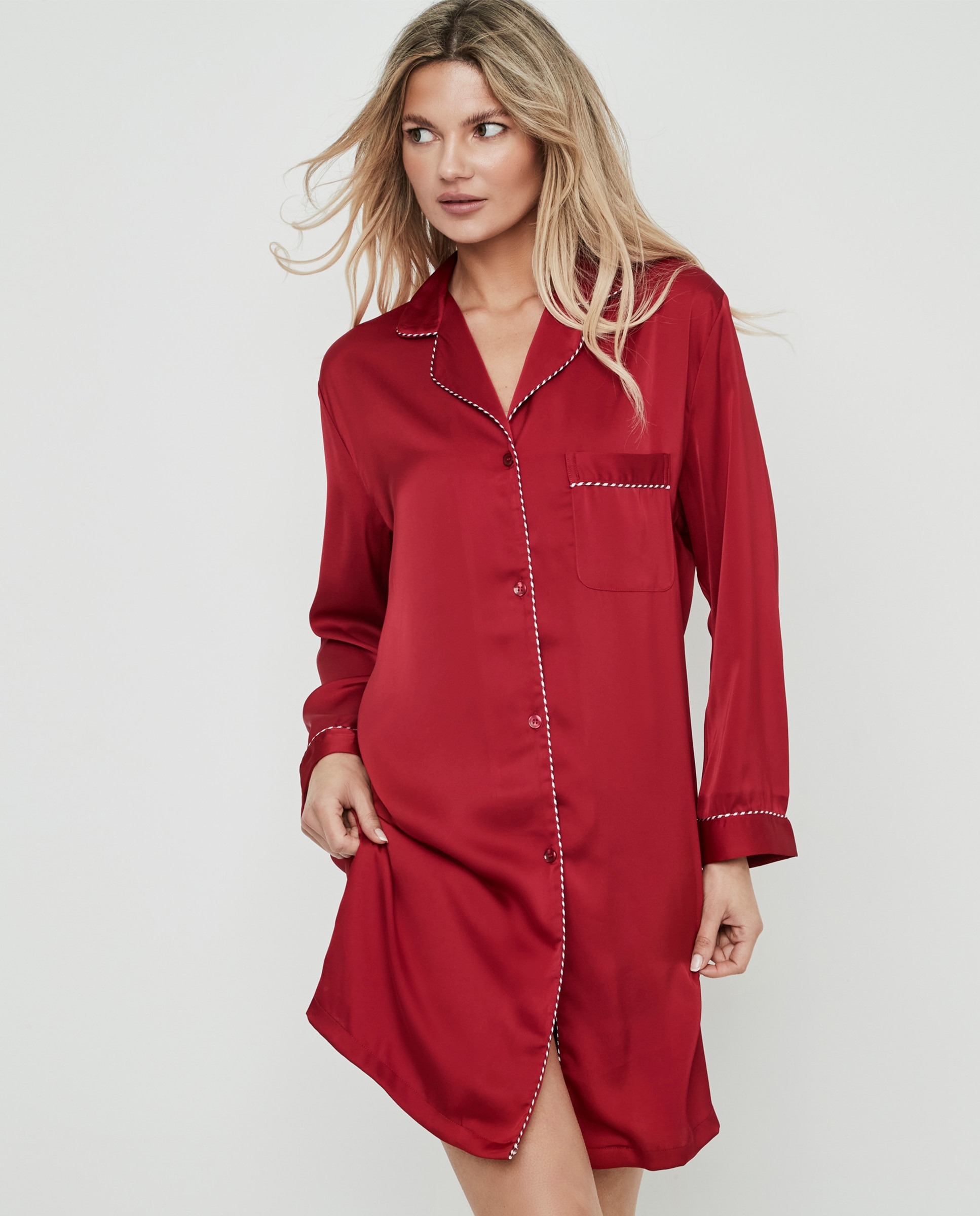 Camisón camisero satinado de mujer con cierre delantero de botones - Selmark - Rojo Rojo-3