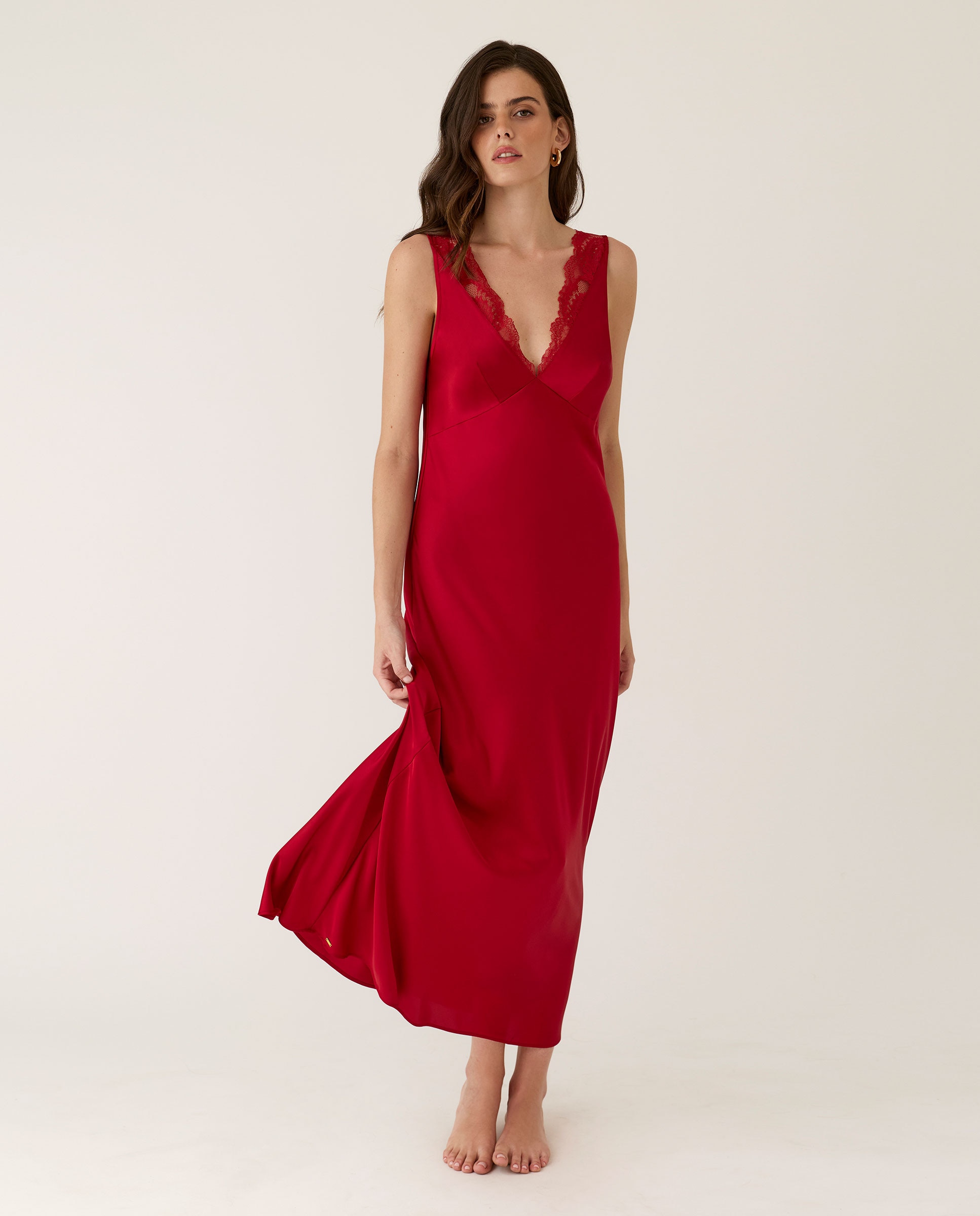 Imagen 0 de Camison lencero de mujer, largo, con detalle bordado Rojo