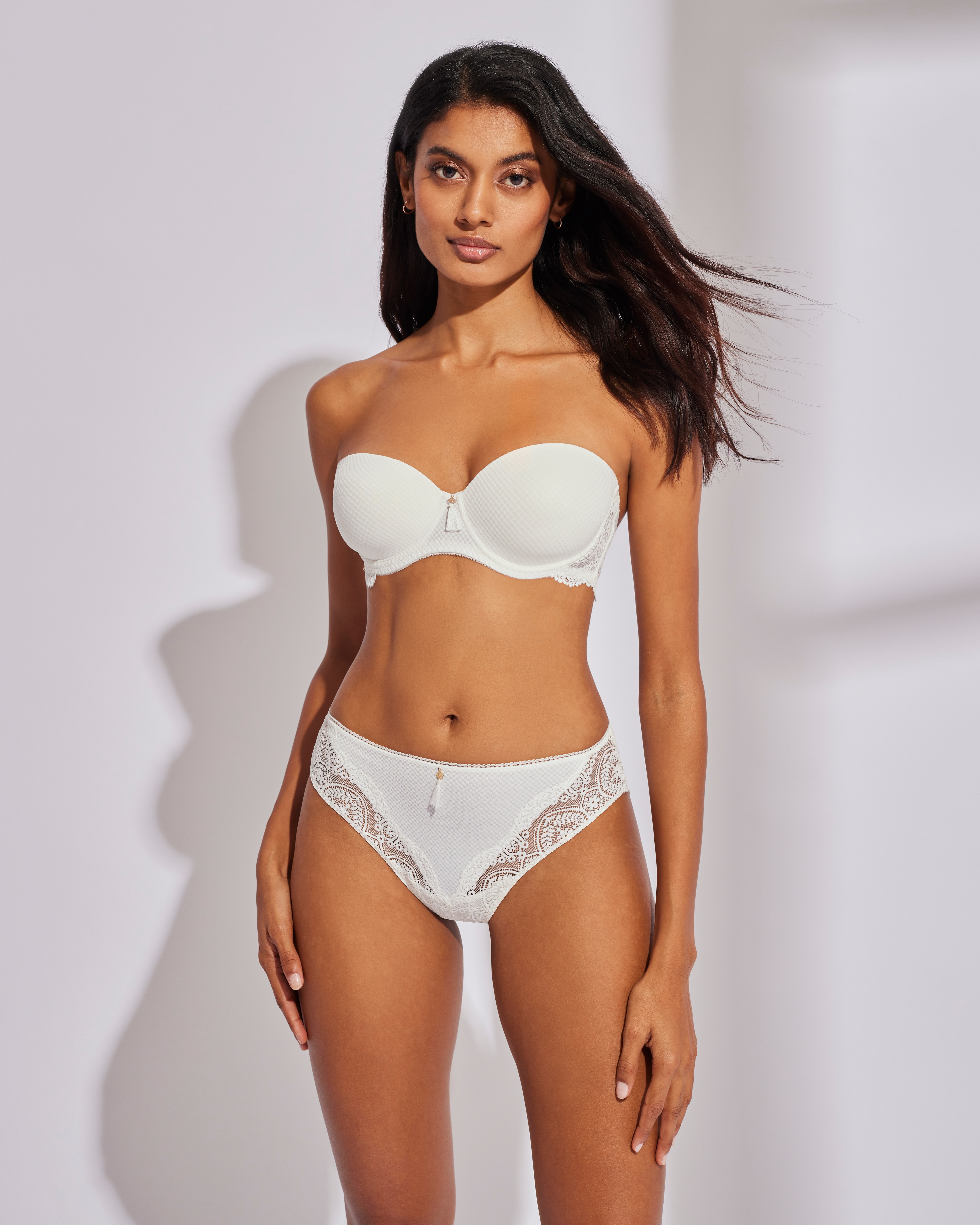 Sujetador strapless con foam y encaje - Selmark - Crema Crema-3