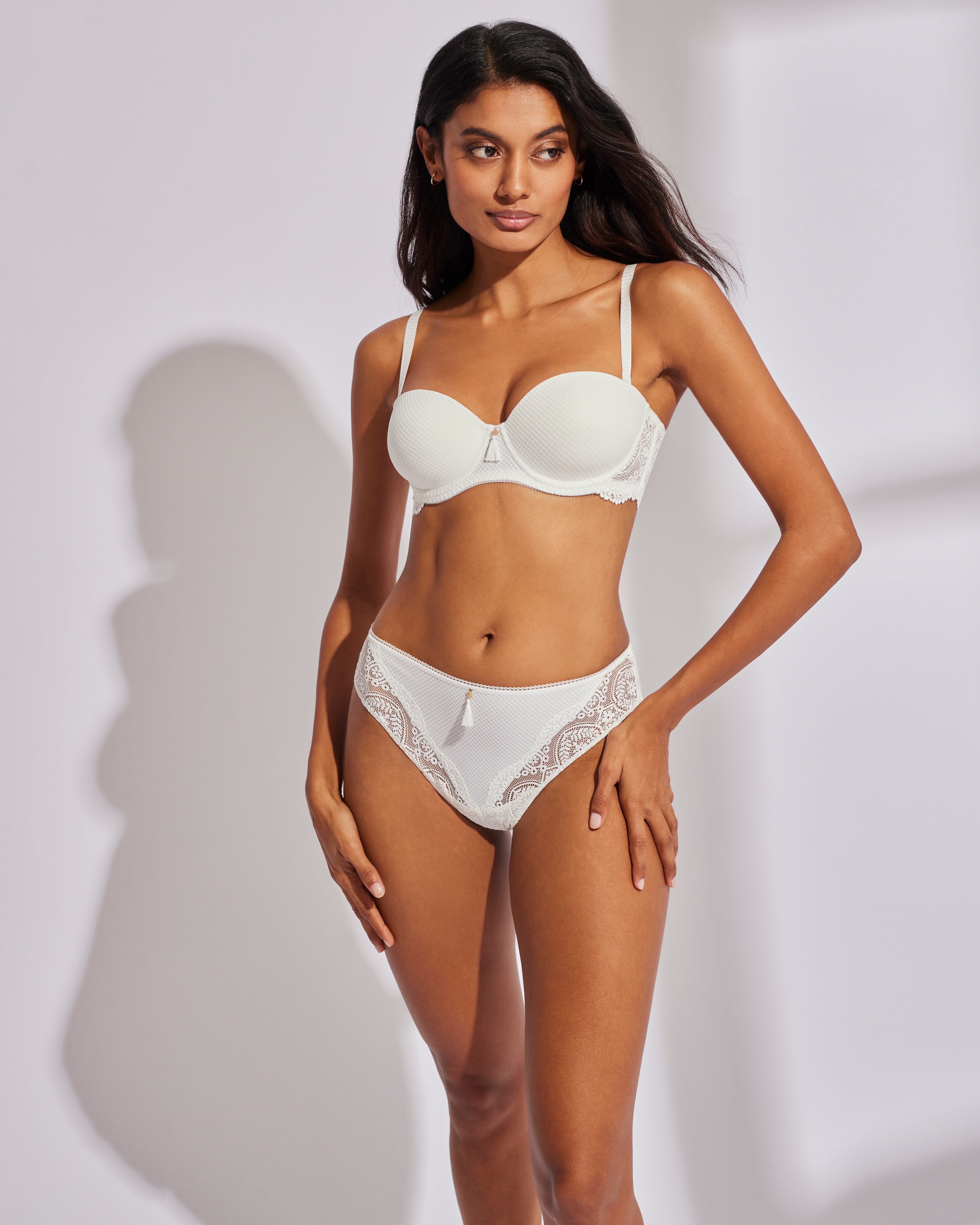 Sujetador strapless con foam y encaje - Selmark - Crema Crema-5