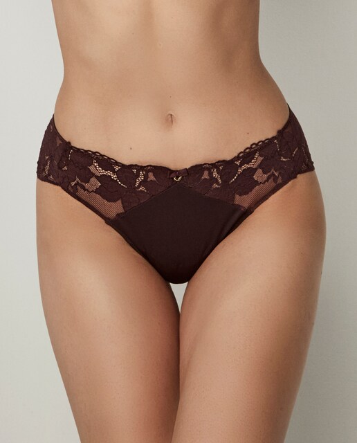 Imagen 0 de Braga bikini clásica con encaje floral