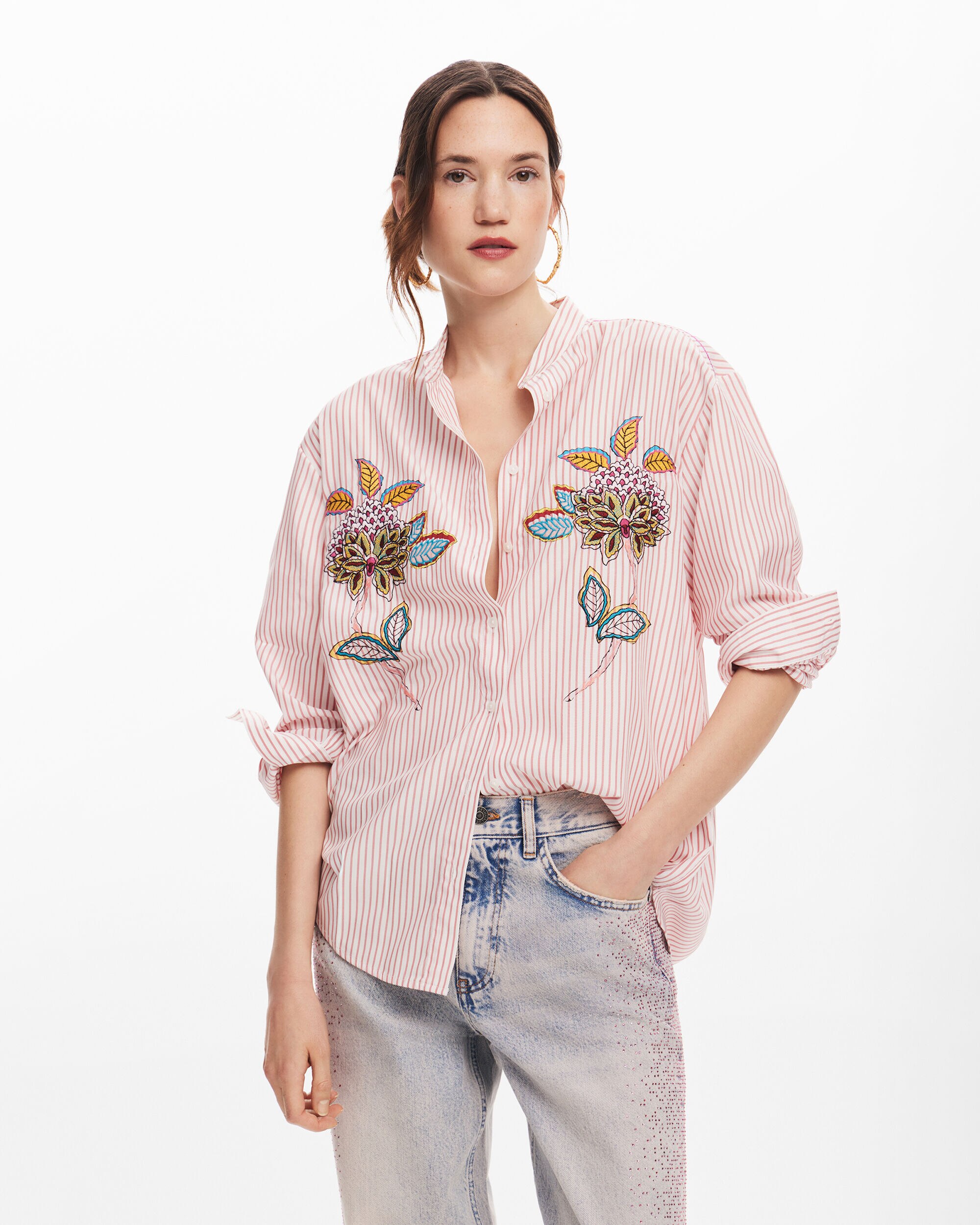 Camisa de mujer rayas con bordado flores Desigual El Corte Ingles