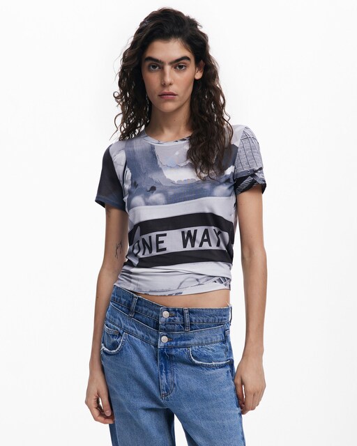 Imagen 0 de Camiseta de mujer estampado señal de manga corta
