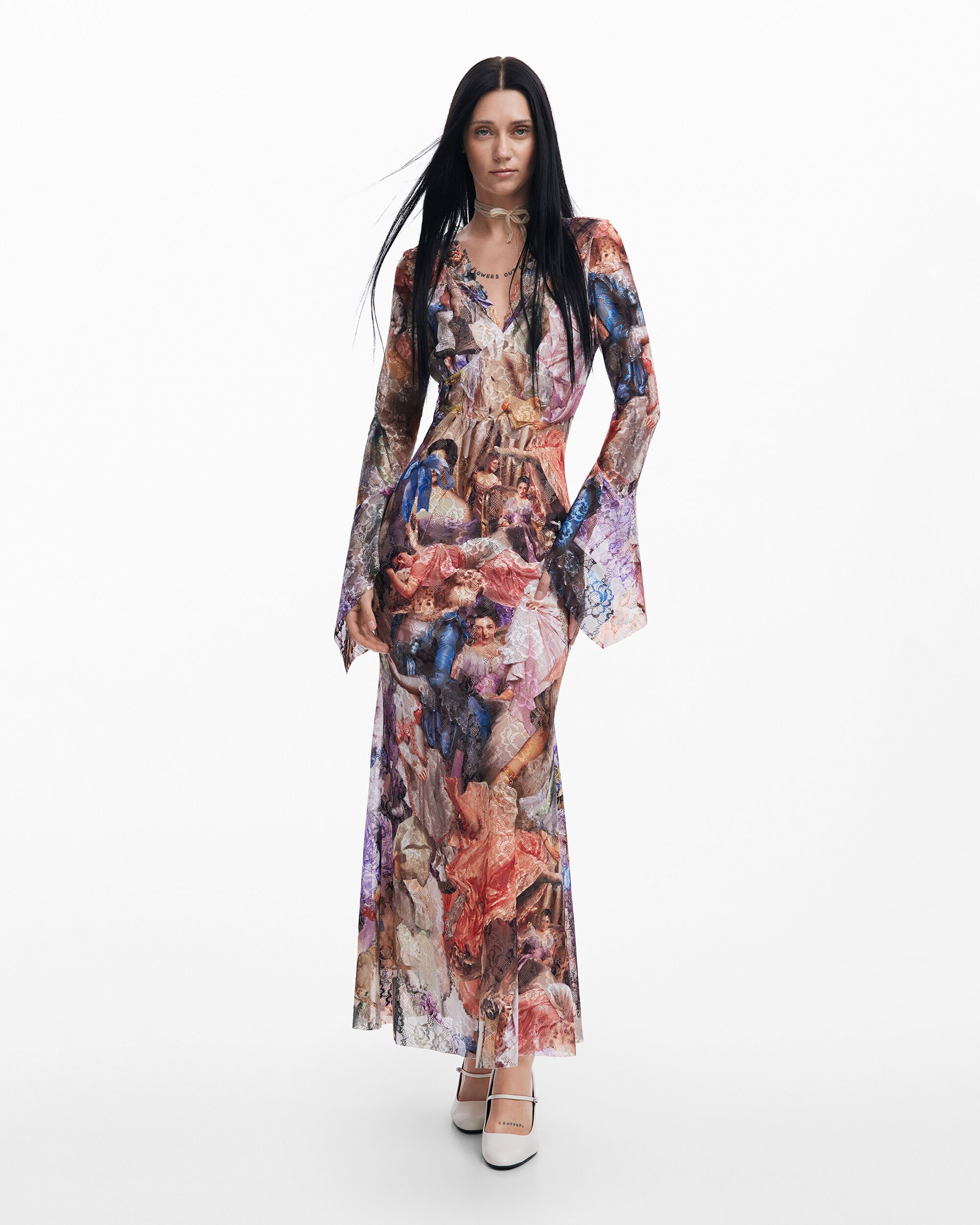 Desigual - Vestido barroco por María Escoté.